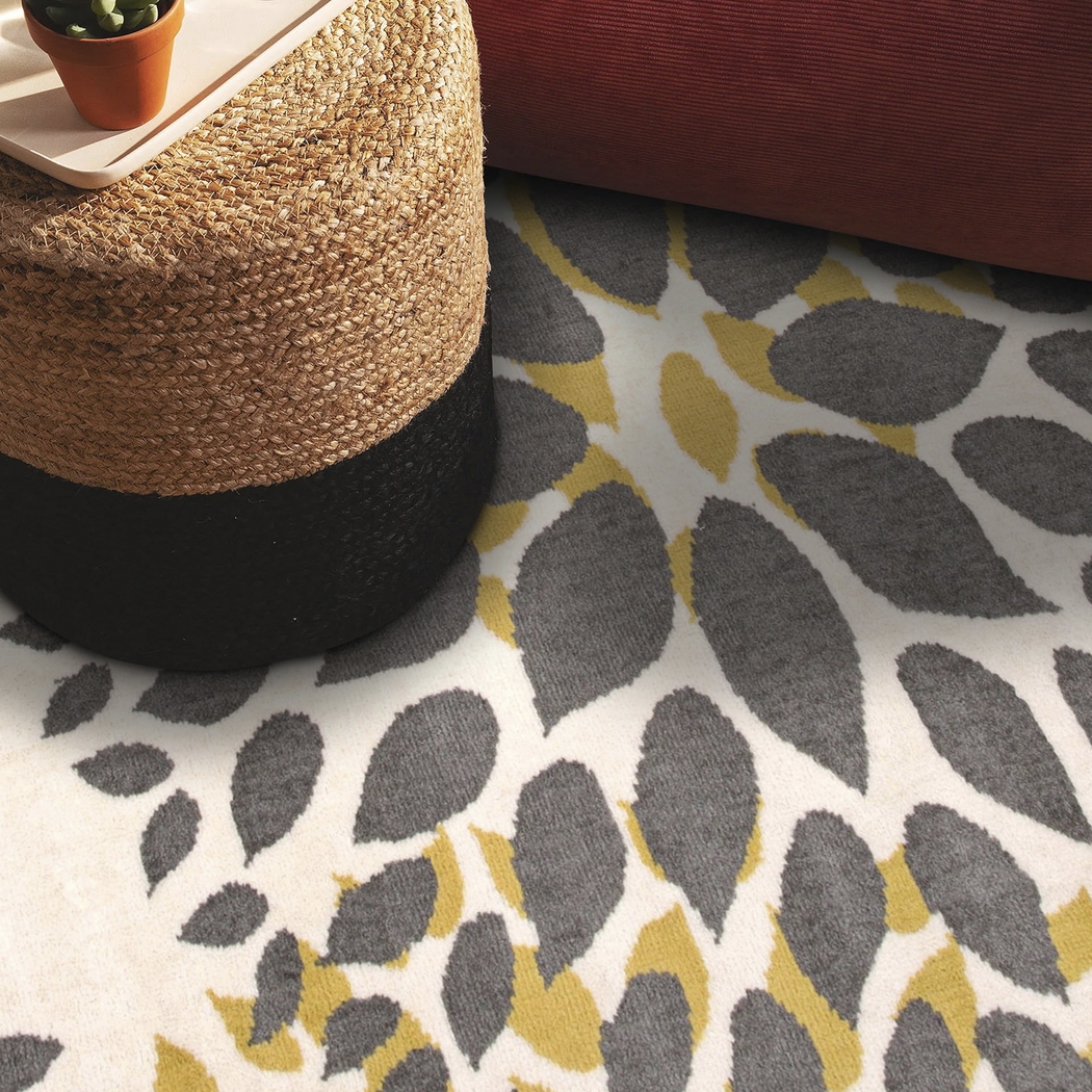 Iselana II Yellow 5' x 7' Rug - Thumbnail - Image 7