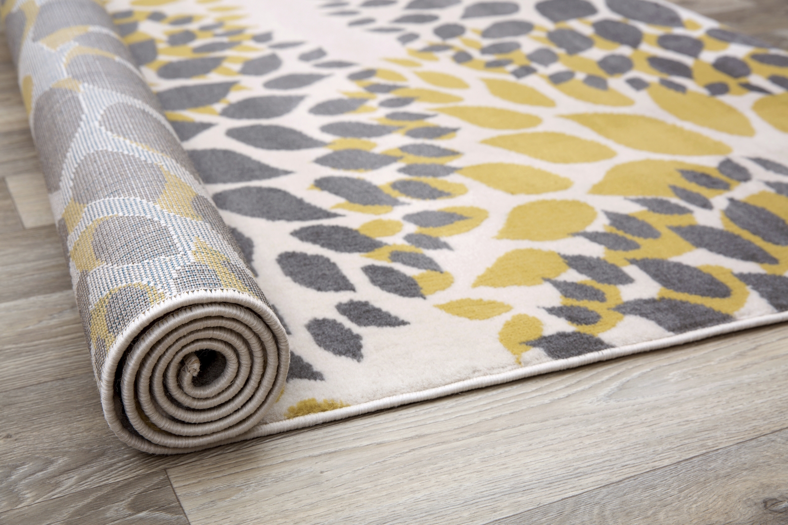 Iselana II Yellow 7'6 x 9'5 Rug - Thumbnail - Image 8