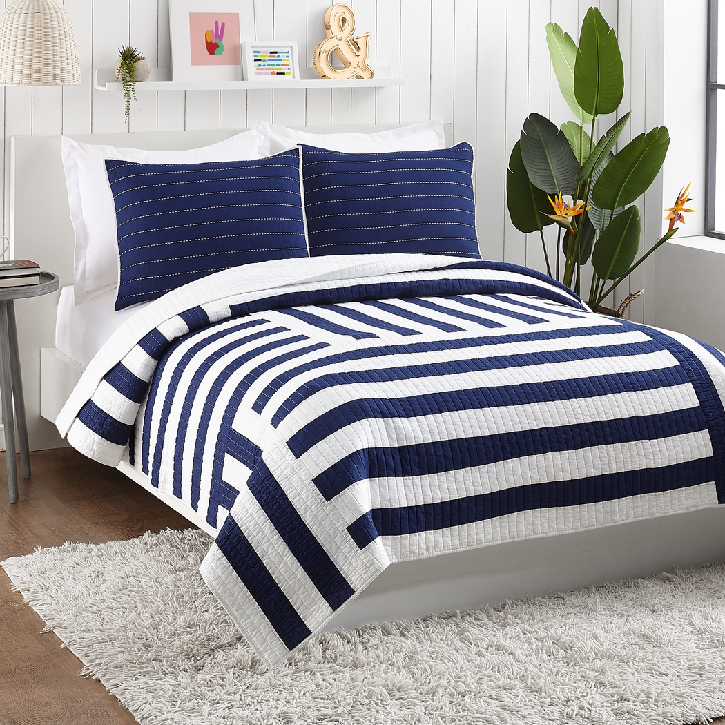 Isham Blue King 3 Pc Quilt Set - Thumbnail - Image 1