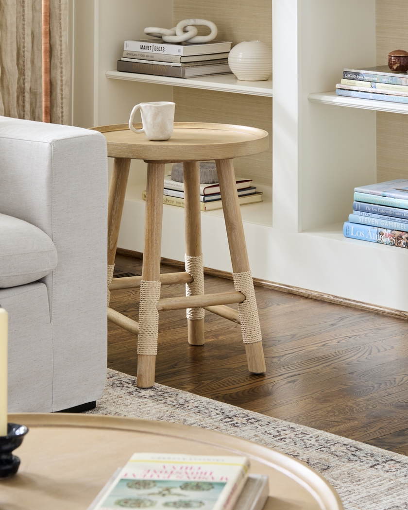 Ishbe Brown End Table - Thumbnail - Image 3