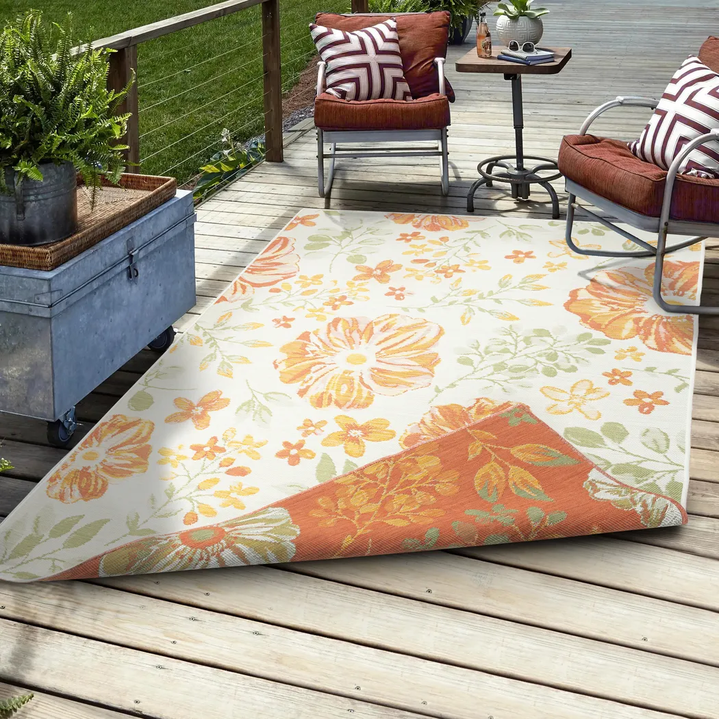 Ismaela Ivory 5'3 x 7' Indoor/Outdoor Rug - Thumbnail - Image 3