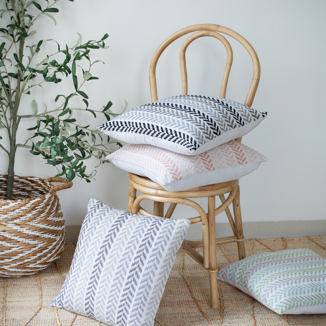 Istarie Gray Throw Pillow - Thumbnail - Image 10