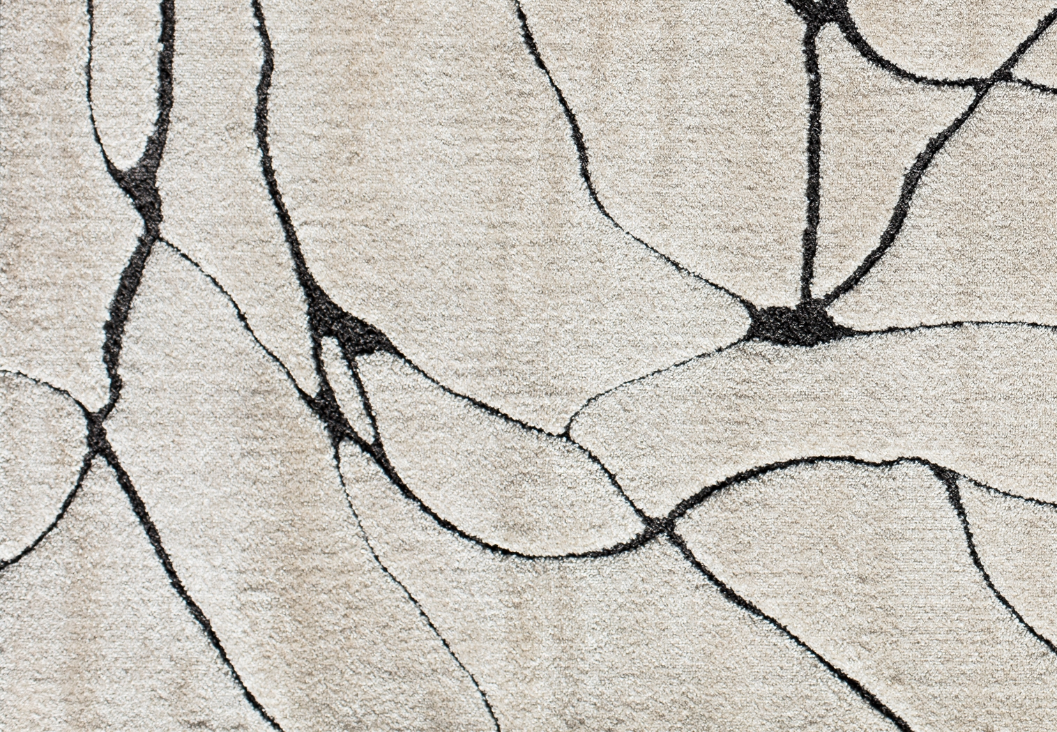Itzell Tan 5' x 7'6 Rug - Thumbnail - Image 3