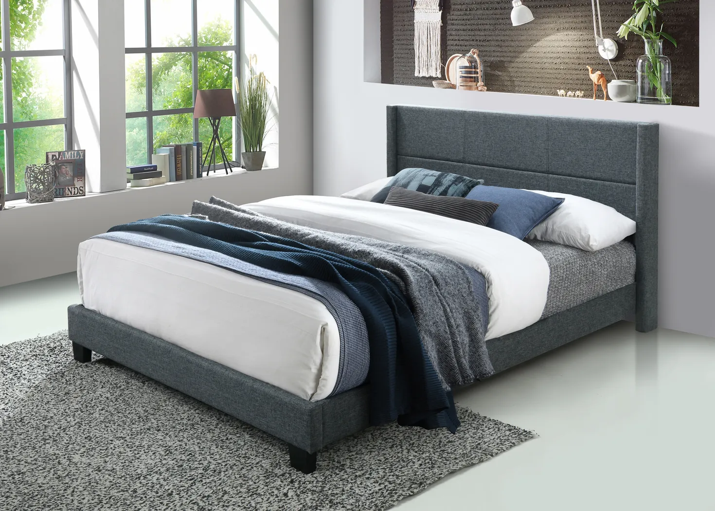 Ivin Gray Queen Bed - Image 5
