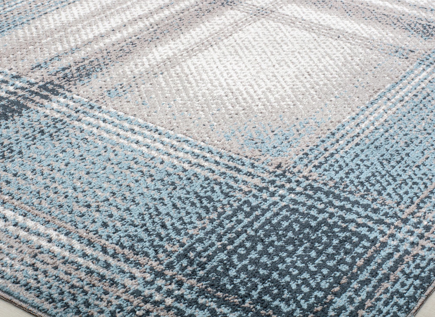 Namdera Blue 5'3 x 7' Rug - Thumbnail - Image 6