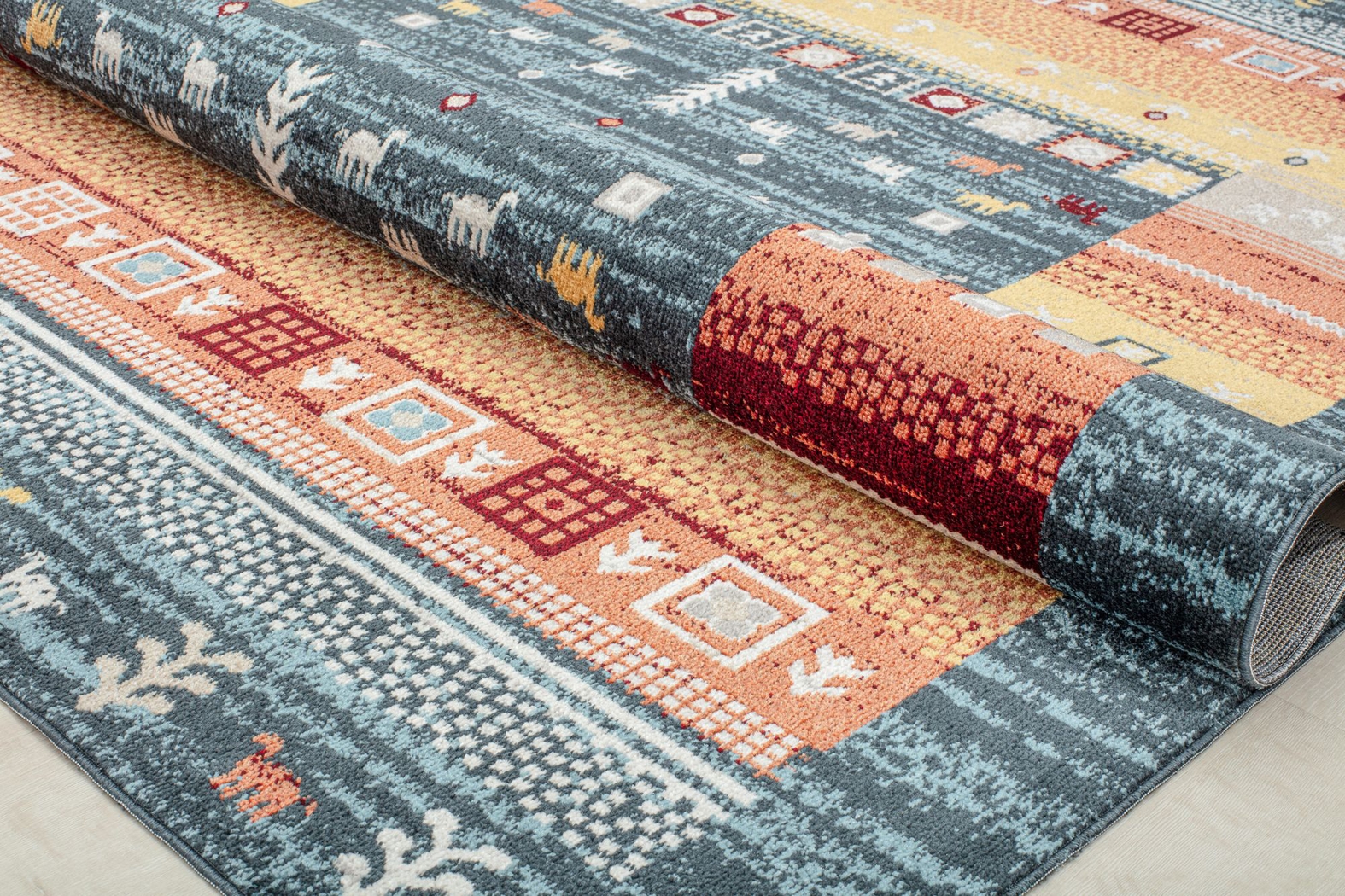 Kangunso Blue 5'3 x 7' Rug - Thumbnail - Image 4