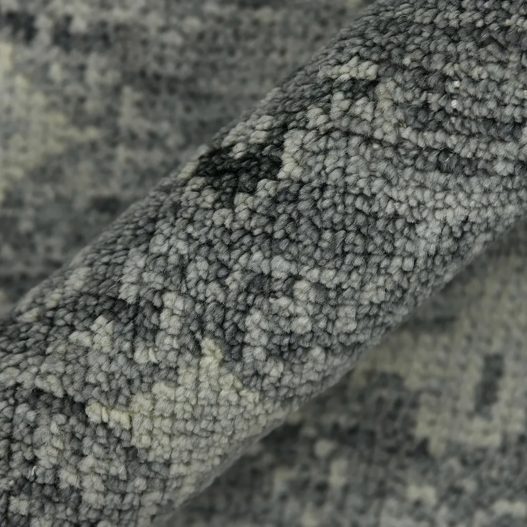 Jahur Gray 10' x 14' Rug - Thumbnail - Image 5