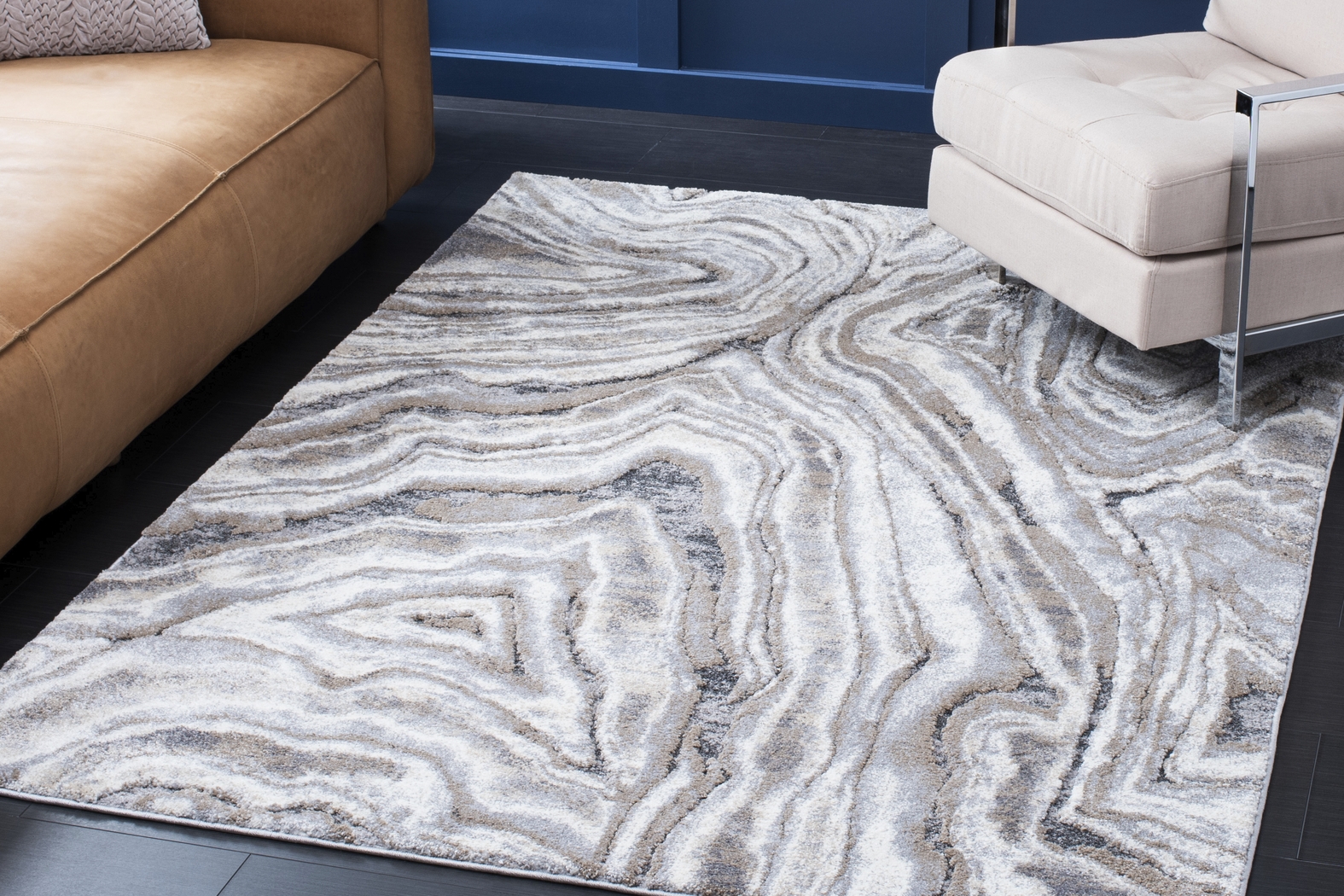 Janine Gray 5'5 x 7'5 Rug - Thumbnail - Image 7