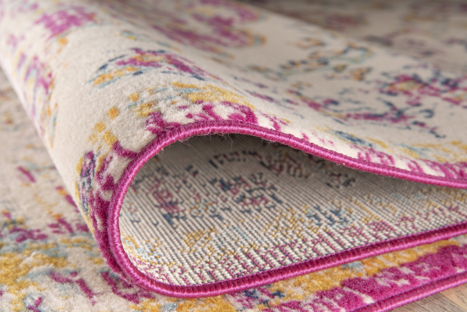 Jasbir Pink 5' x 7' Rug - Thumbnail - Image 3