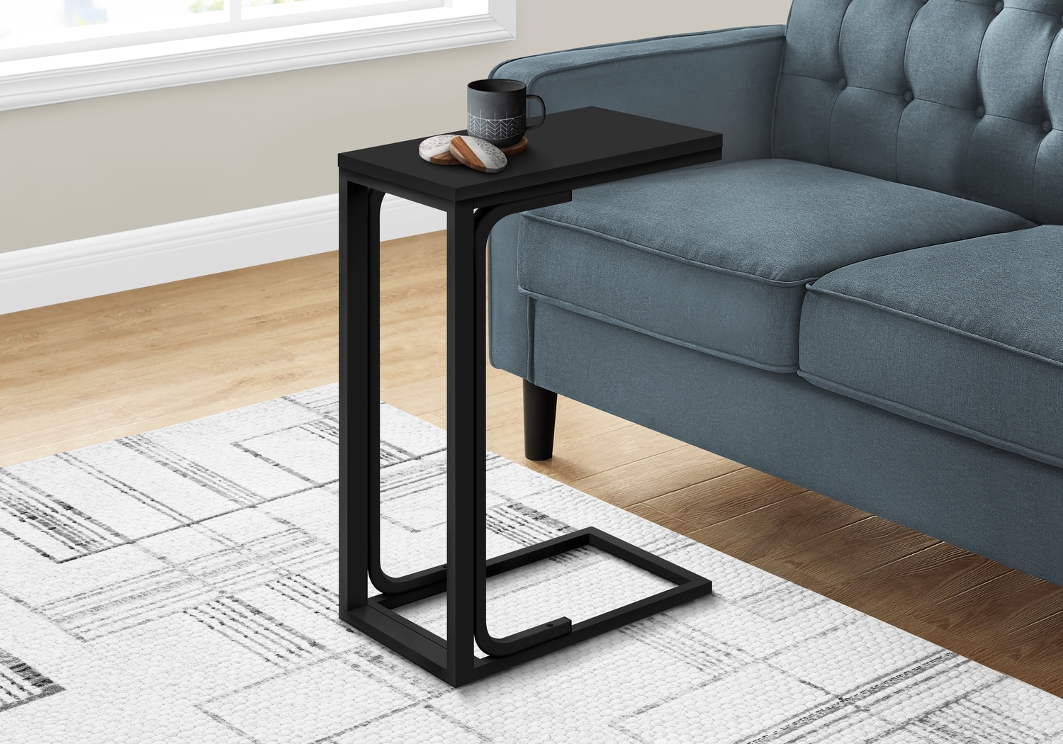 Jayfred Black End Table - Thumbnail - Image 2