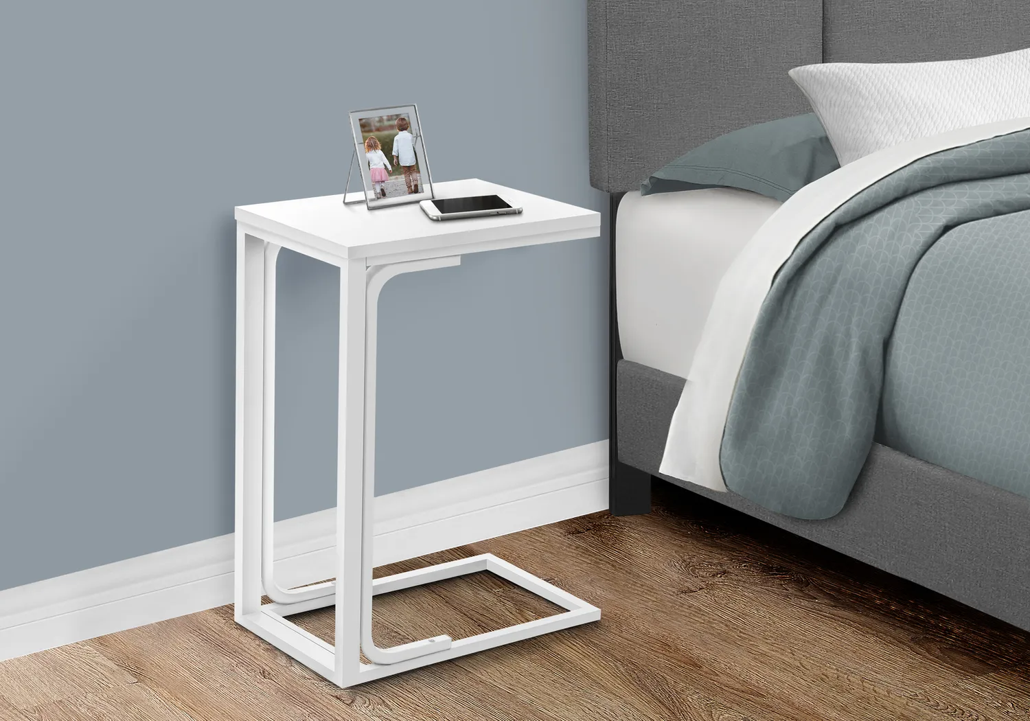 Jayfred White End Table - Image 12