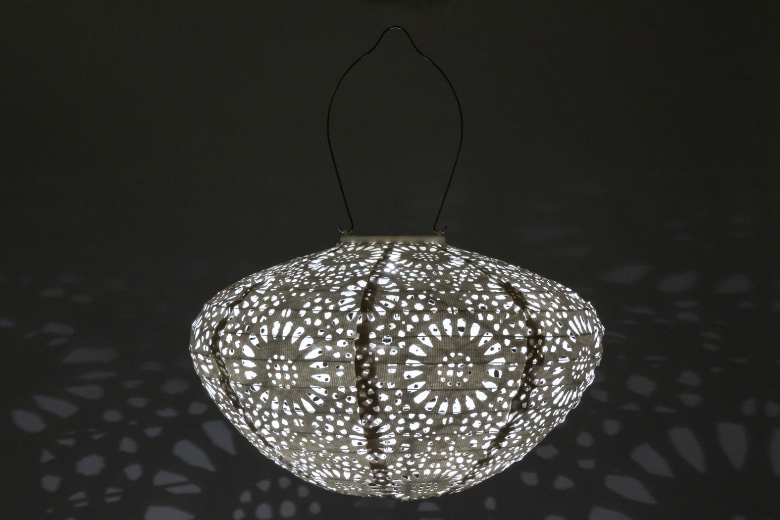 Jayla Reef Outdoor White Solar Lantern - Thumbnail - Image 14