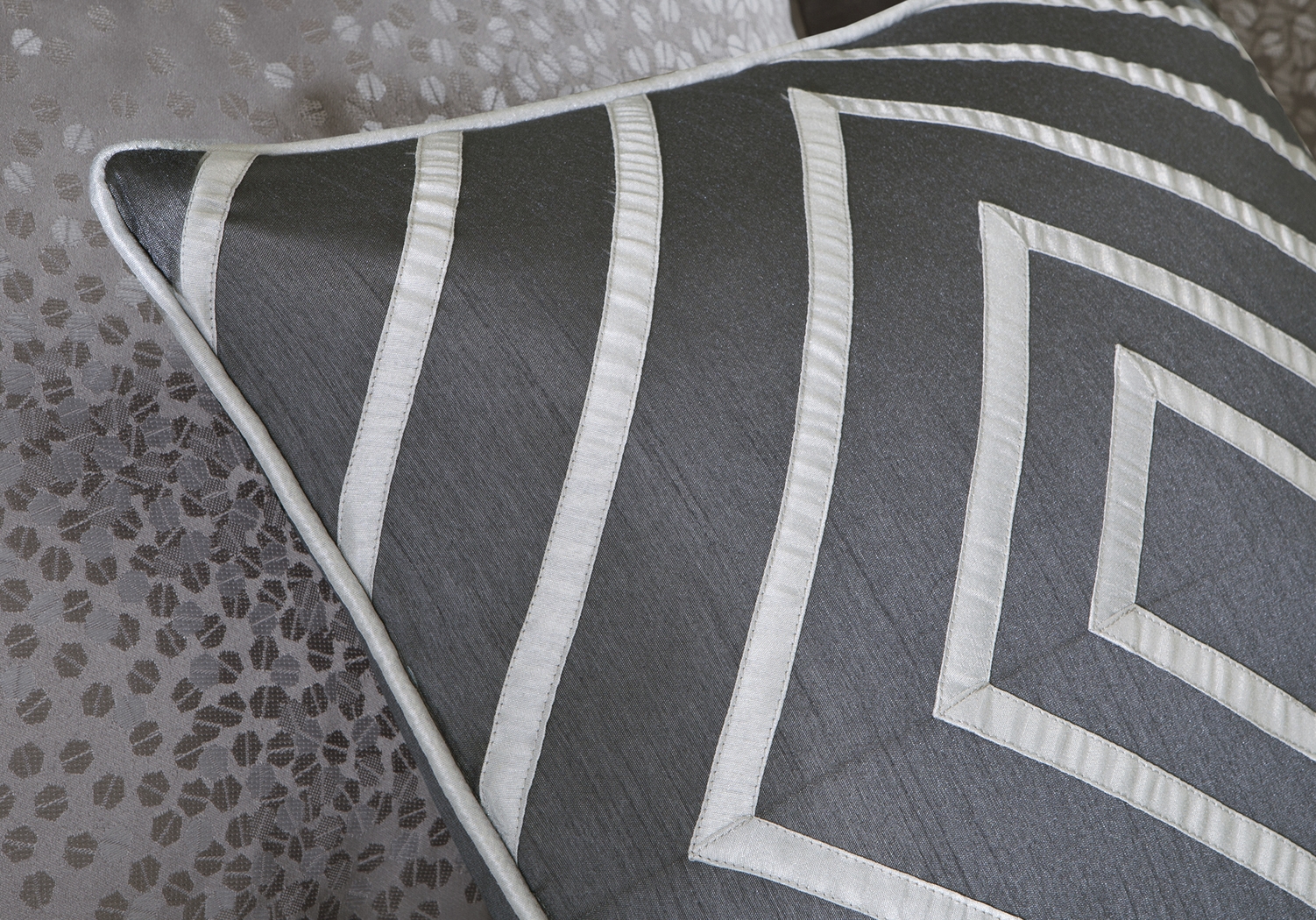 Jaylin Gray 7 Pc King Comforter Set - Thumbnail - Image 2