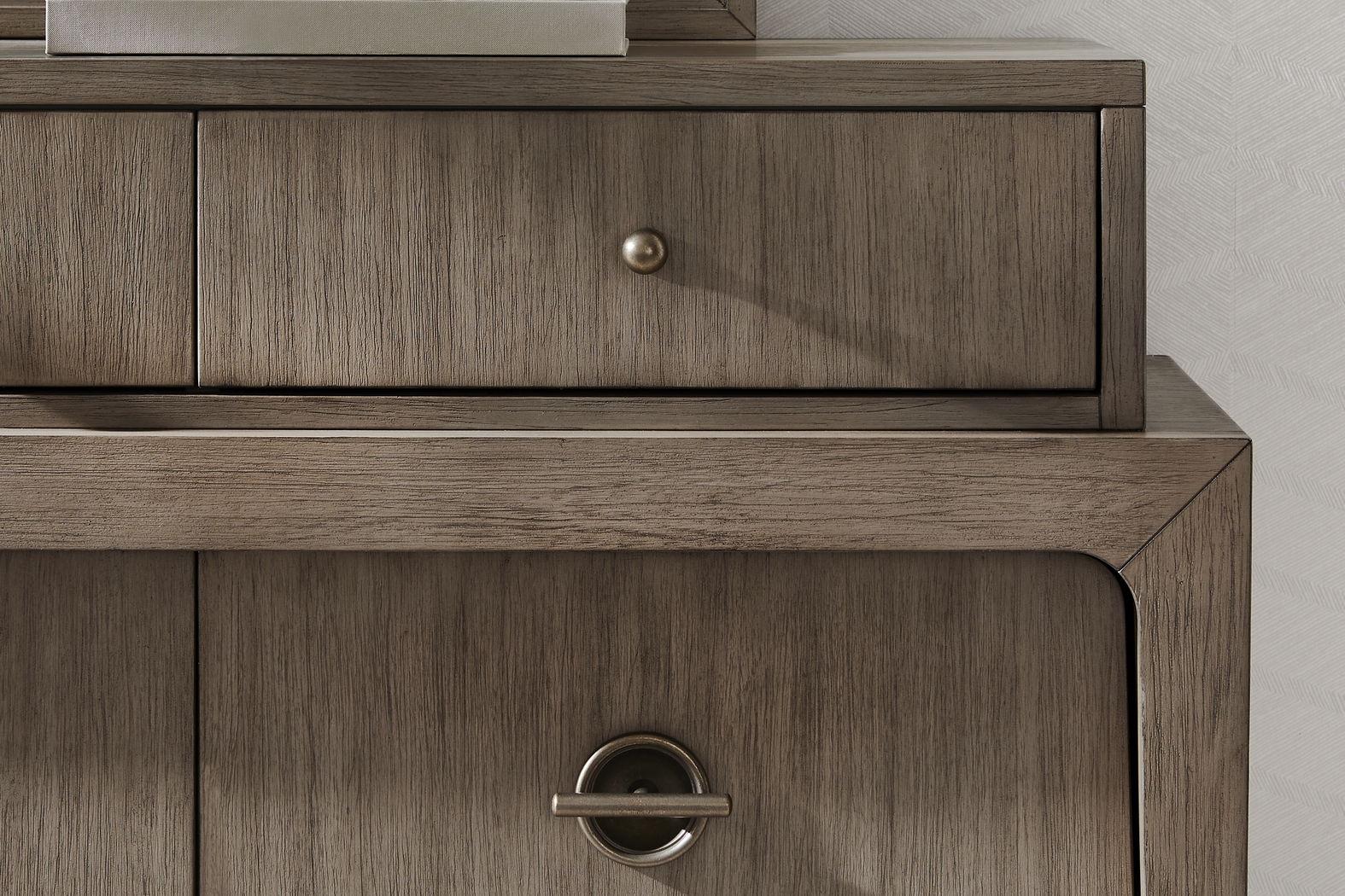 Jetty Beach Gray 7 Pc Queen Upholstered Bedroom - Thumbnail - Image 6