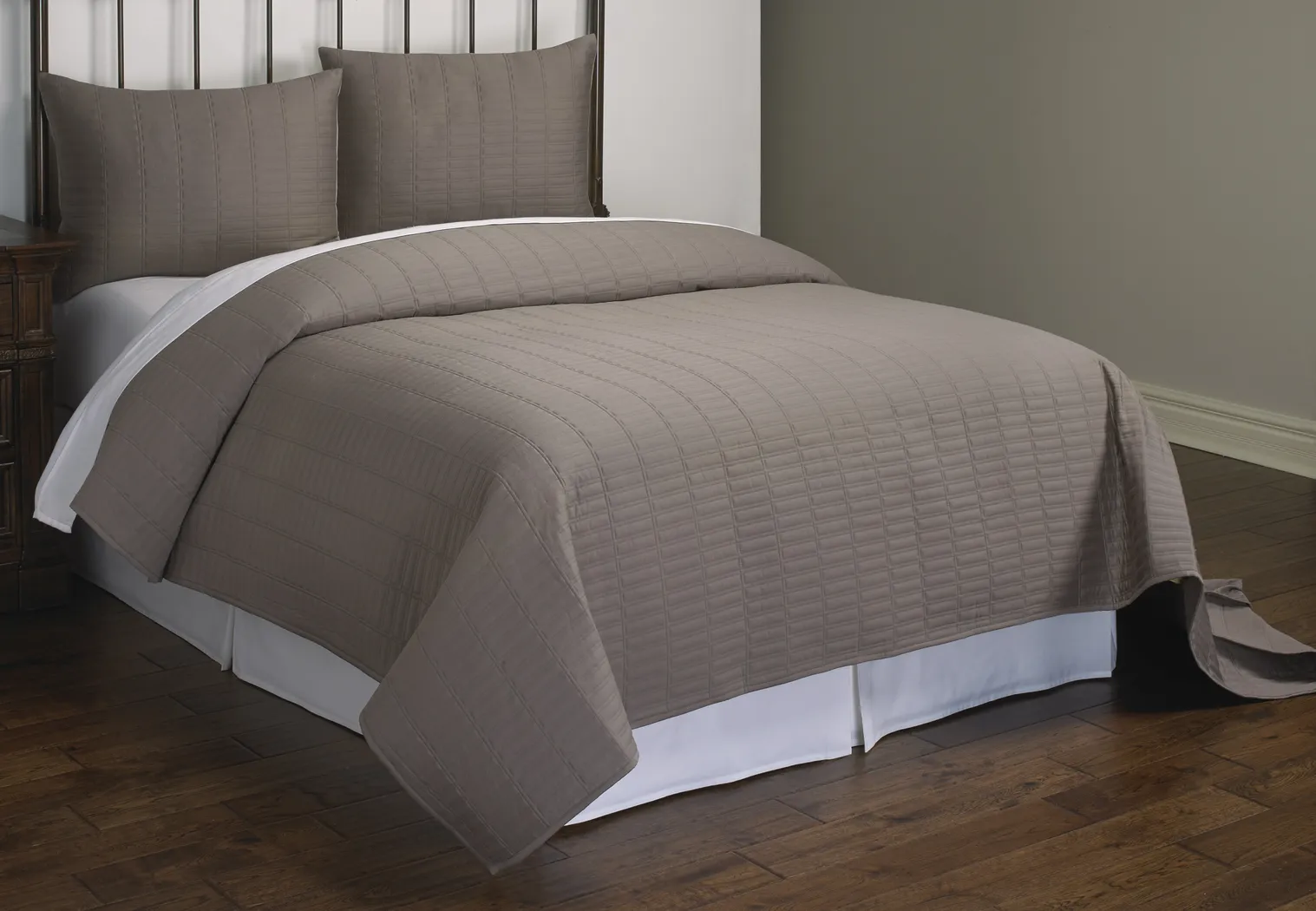 Jillianne Gray 3 Pc King Coverlet Set - Thumbnail - Image 1