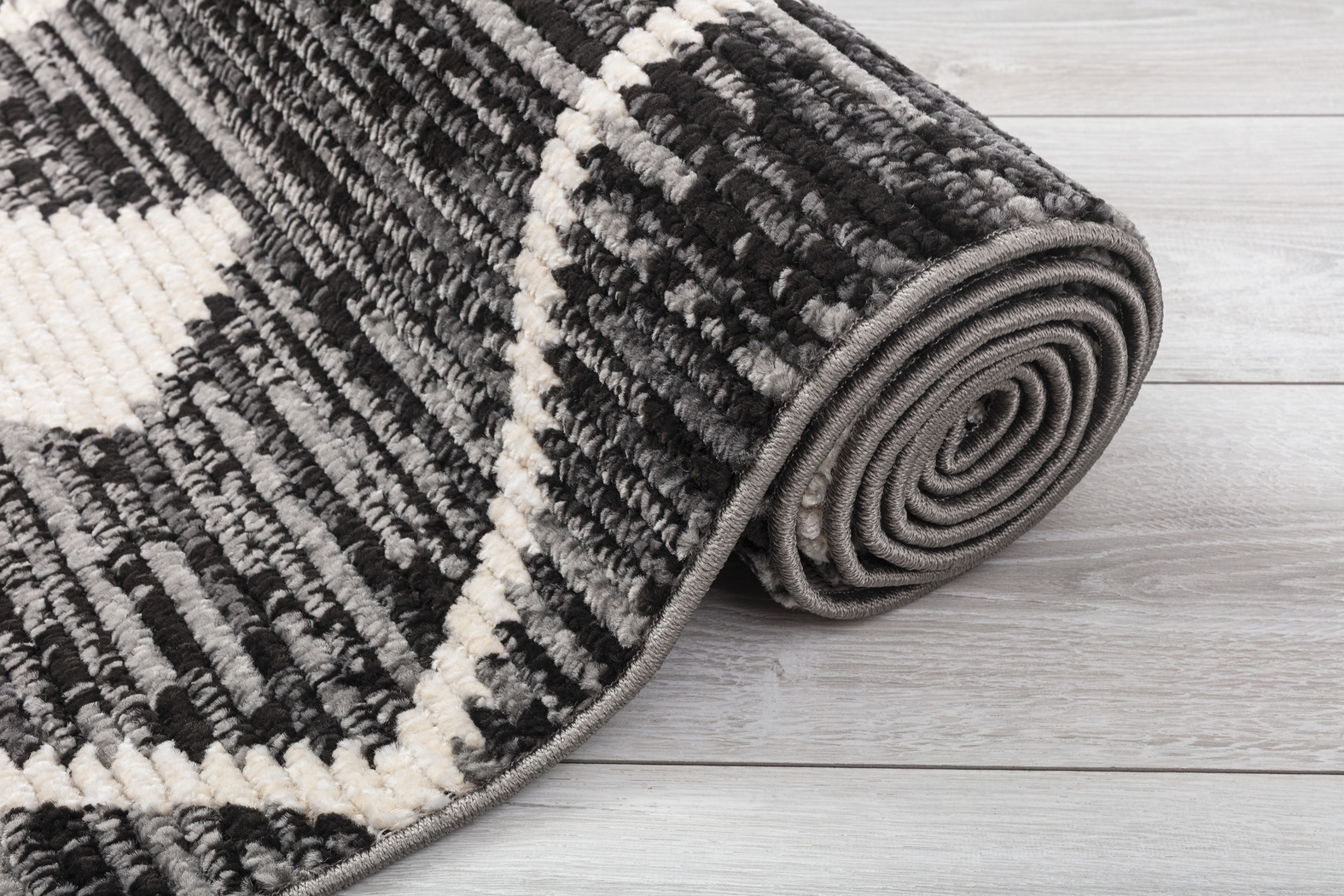 Jolcona Black 7'10 x 10'1 Rug - Thumbnail - Image 8