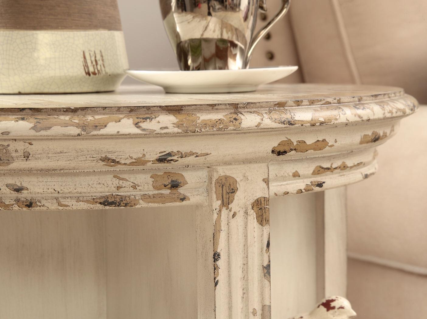 Joycedale Cream Accent Table - Thumbnail - Image 7