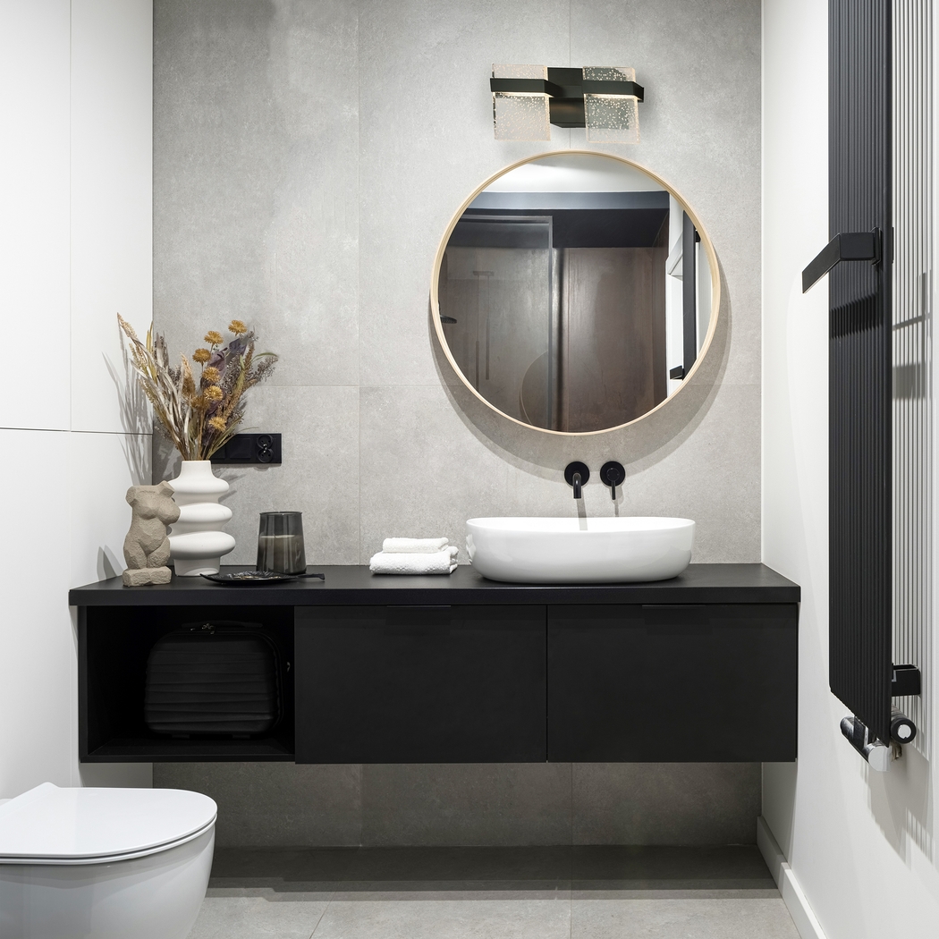 Julato Estates Small Black Sconce - Thumbnail - Image 5