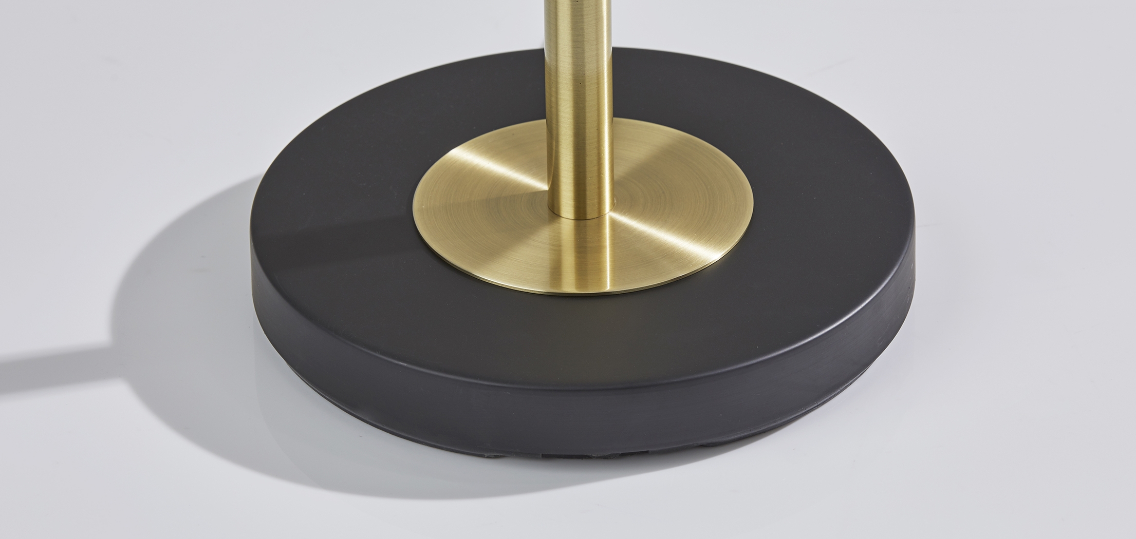 Julia Lane Brass Torchiere - Thumbnail - Image 4