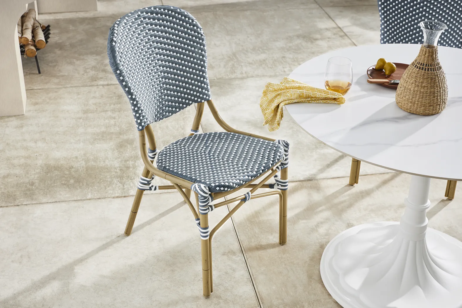 Juliette II White 3 Pc Outdoor Dining Set with Navy Chairs - Thumbnail - Image 10