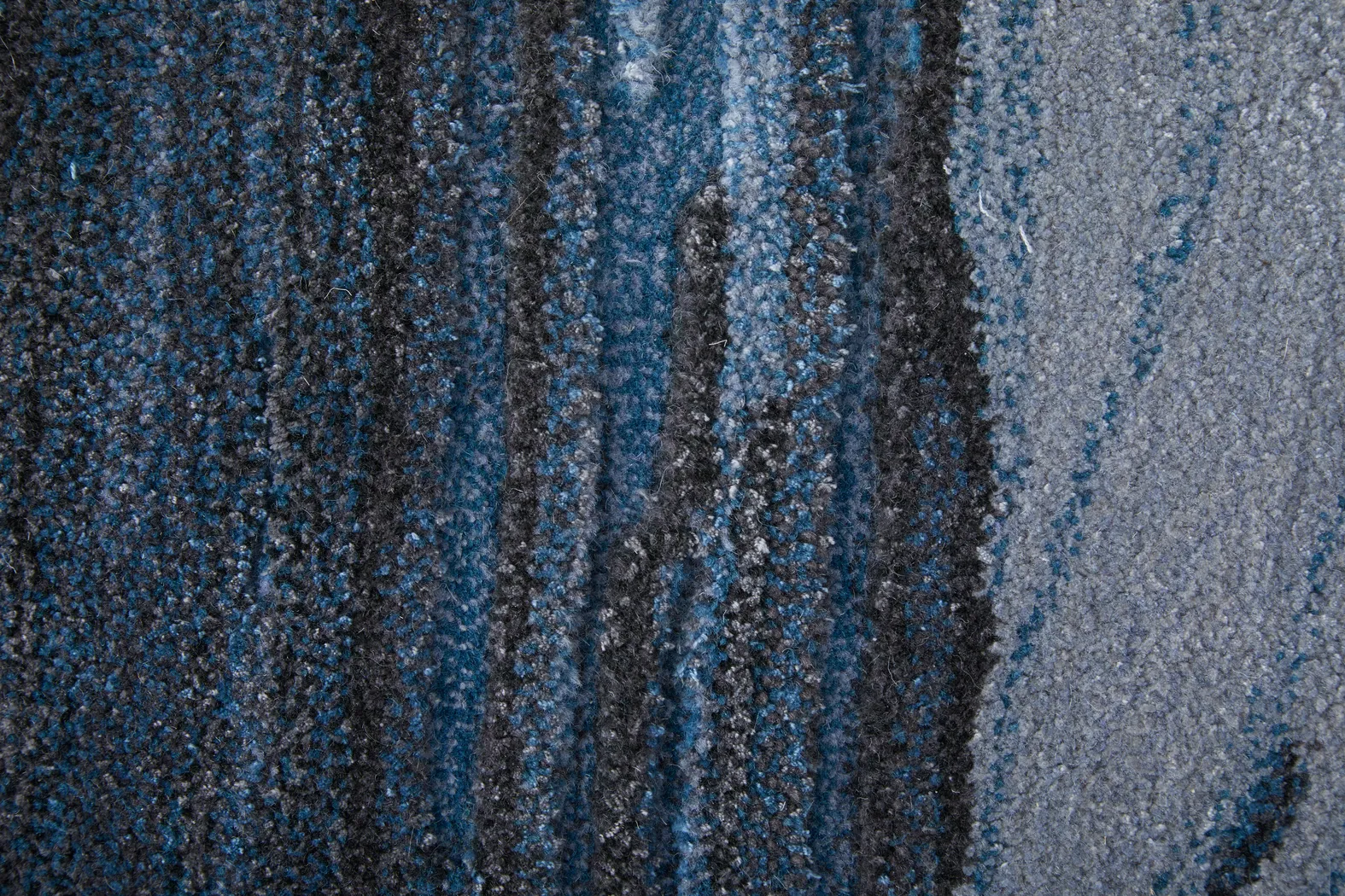 Kabil Blue/Black 8' x 10' Rug - Image 5