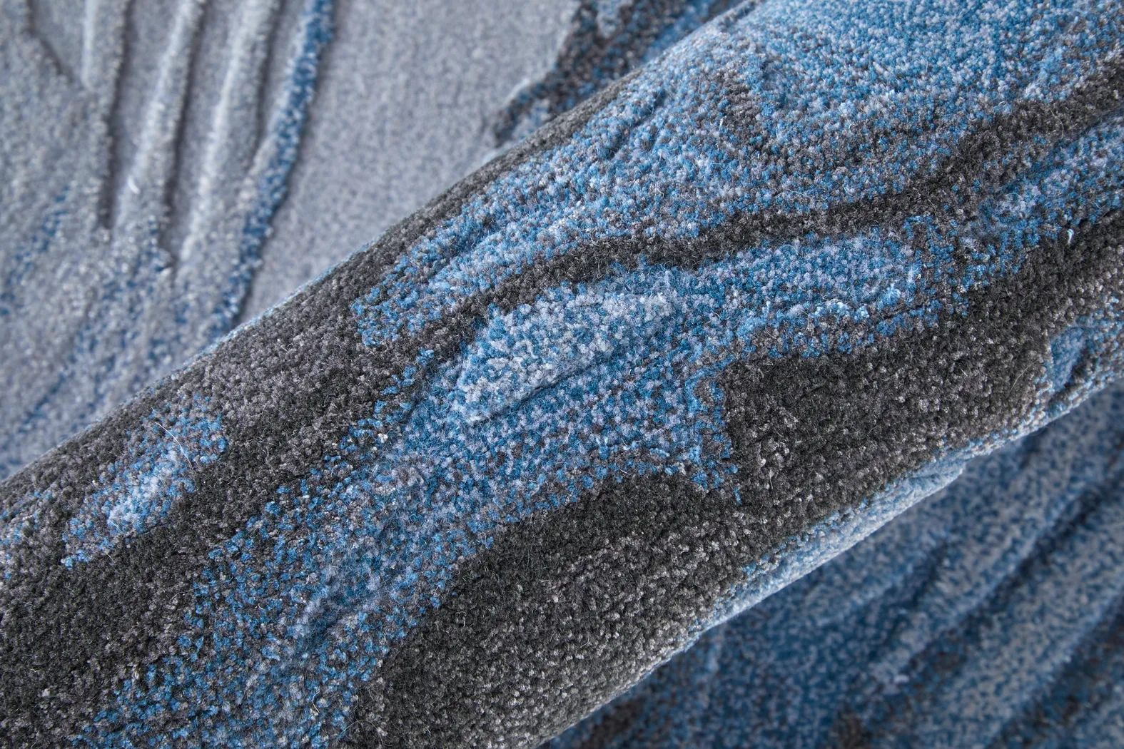 Kabil Blue/Black 8' x 10' Rug - Image 8