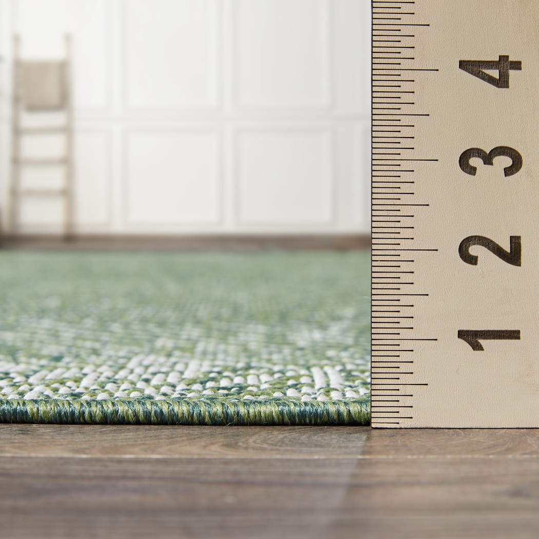 Kakra Green 5'3 x 7' Indoor/Outdoor Rug - Thumbnail - Image 5