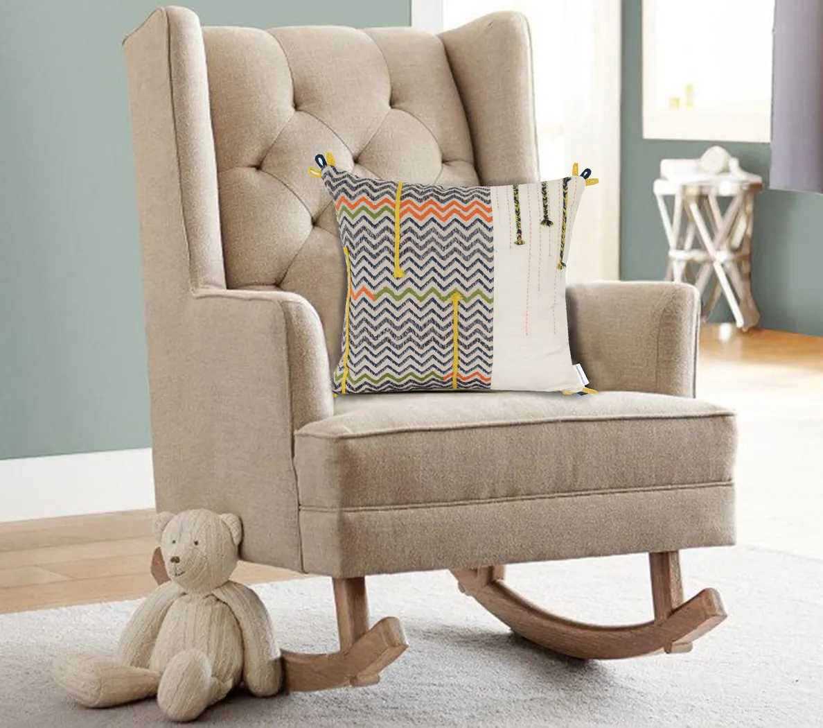 Kamilly Black Accent Pillow - Thumbnail - Image 6