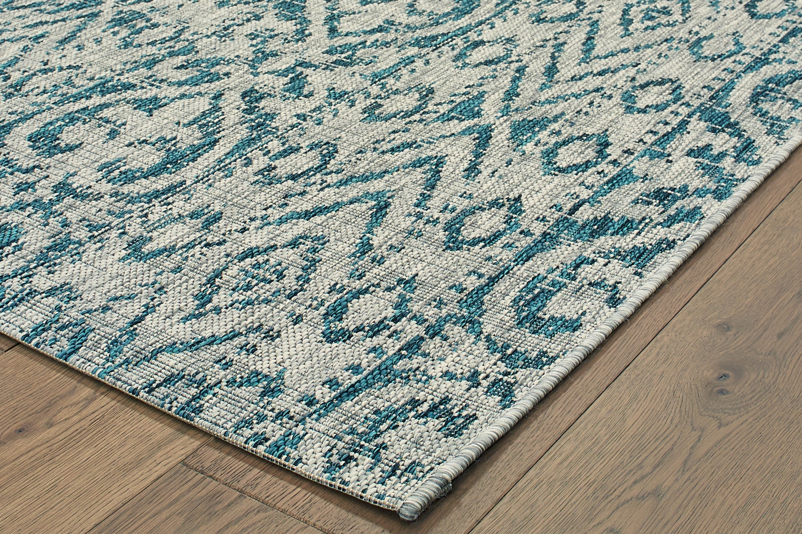 Karalea Blue 7'9 x 9'5 Indoor/Outdoor Rug - Thumbnail - Image 2