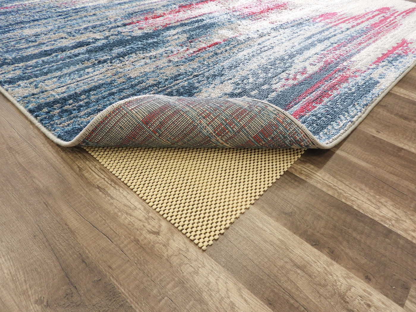 CosmoLiving By Cosmopolitan Karine Ivory 5' x 7' Rug - Thumbnail - Image 3