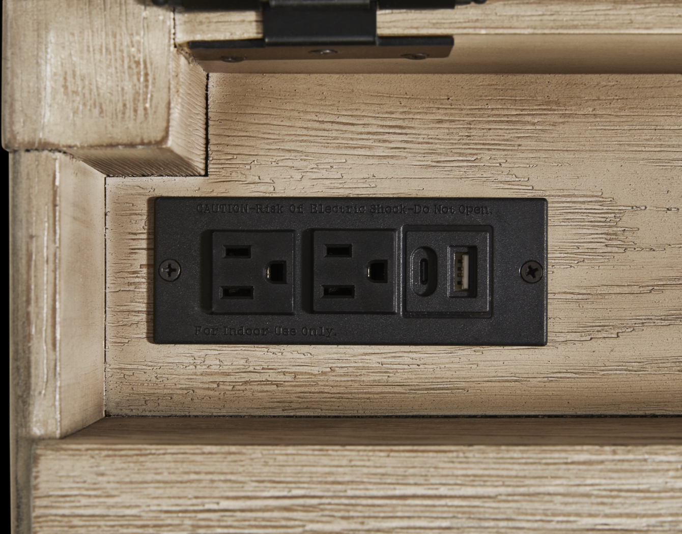 Reyna Point Tan 7 Pc Living Room with Sleeper Sofa - Thumbnail - Image 13