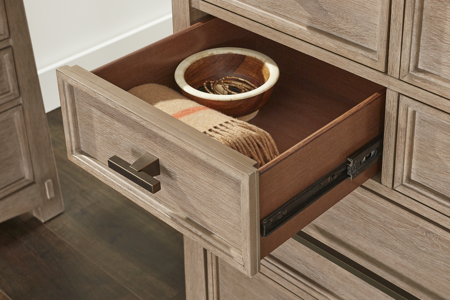 Keaton Taupe 7 Pc Queen Panel Bedroom - Thumbnail - Image 9