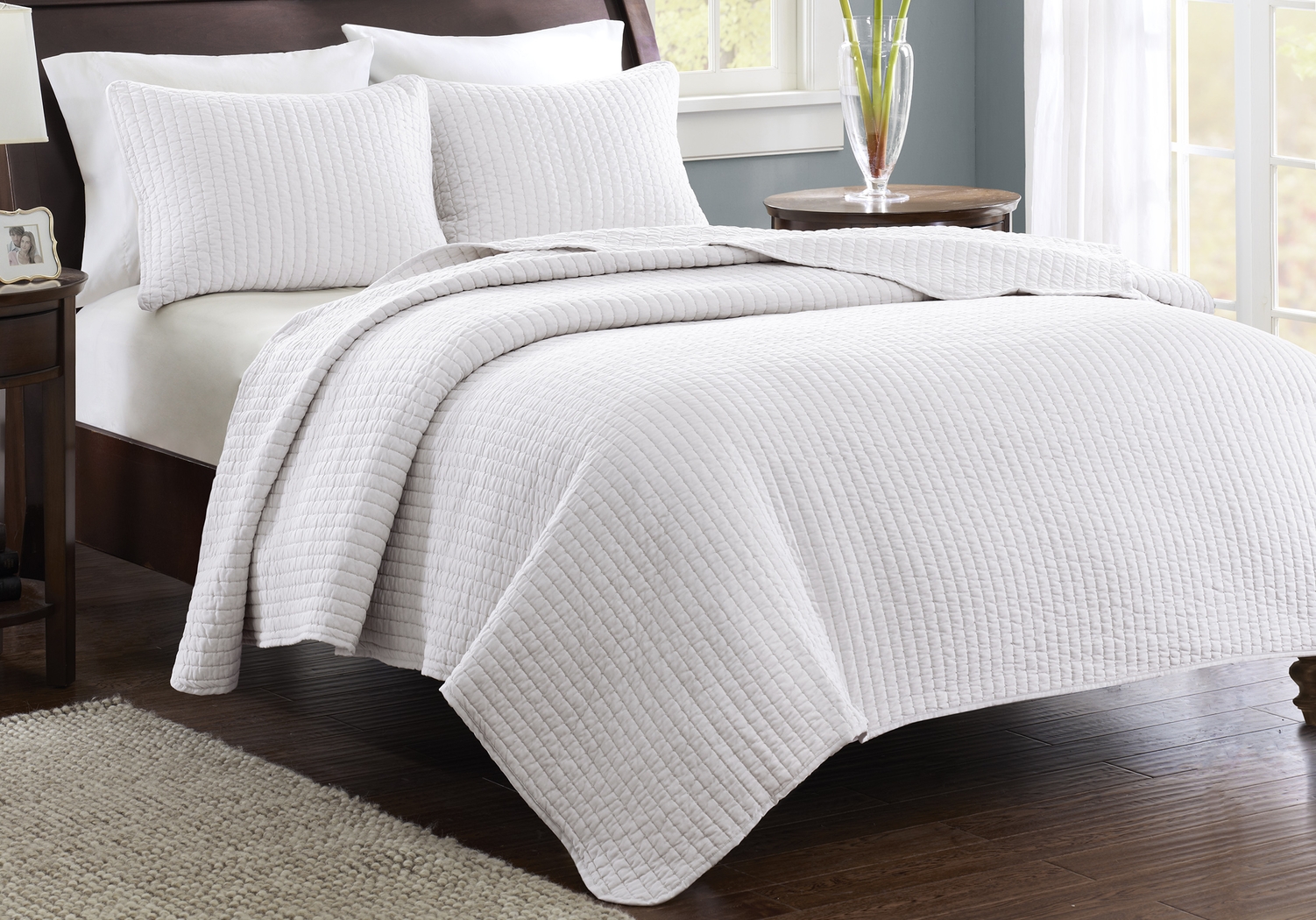 Keaton White 3 Pc Full/Queen Coverlet Set - Thumbnail - Image 1
