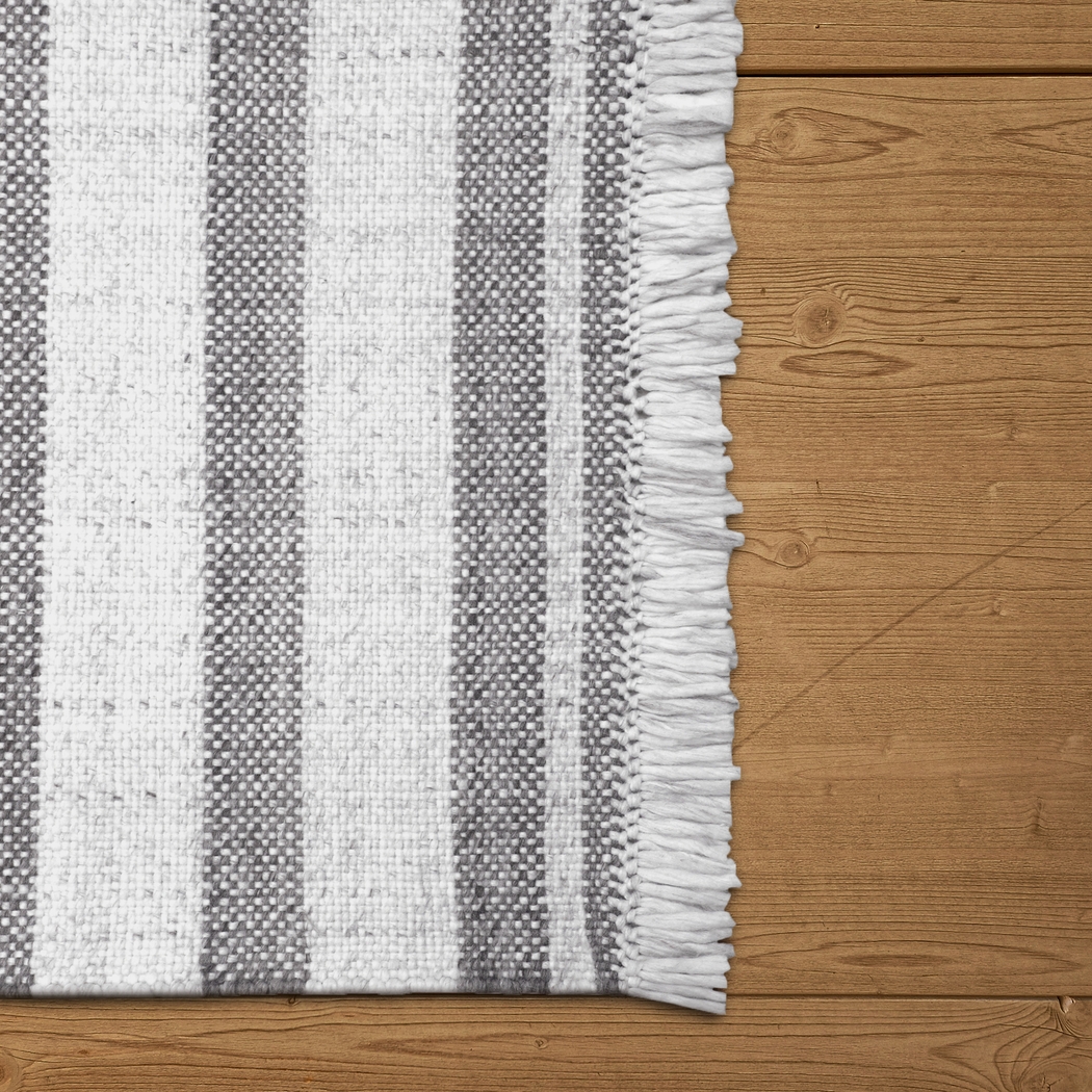 Kebba Gray 7' x 9'9 Indoor/Outdoor Rug - Thumbnail - Image 5