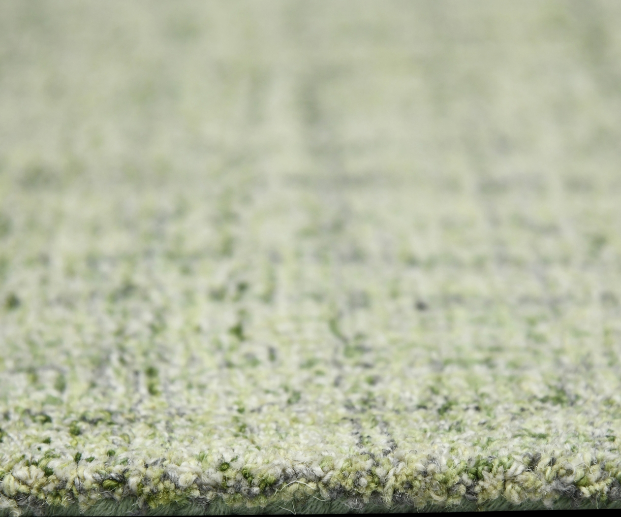 Keepair Green 5' x 7'6 Rug - Thumbnail - Image 3