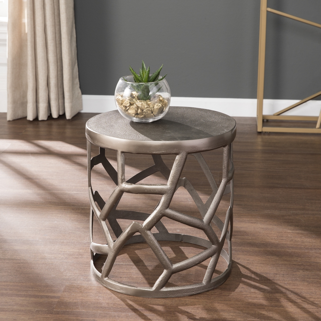 Kellingrew Silver Accent Table - Thumbnail - Image 2