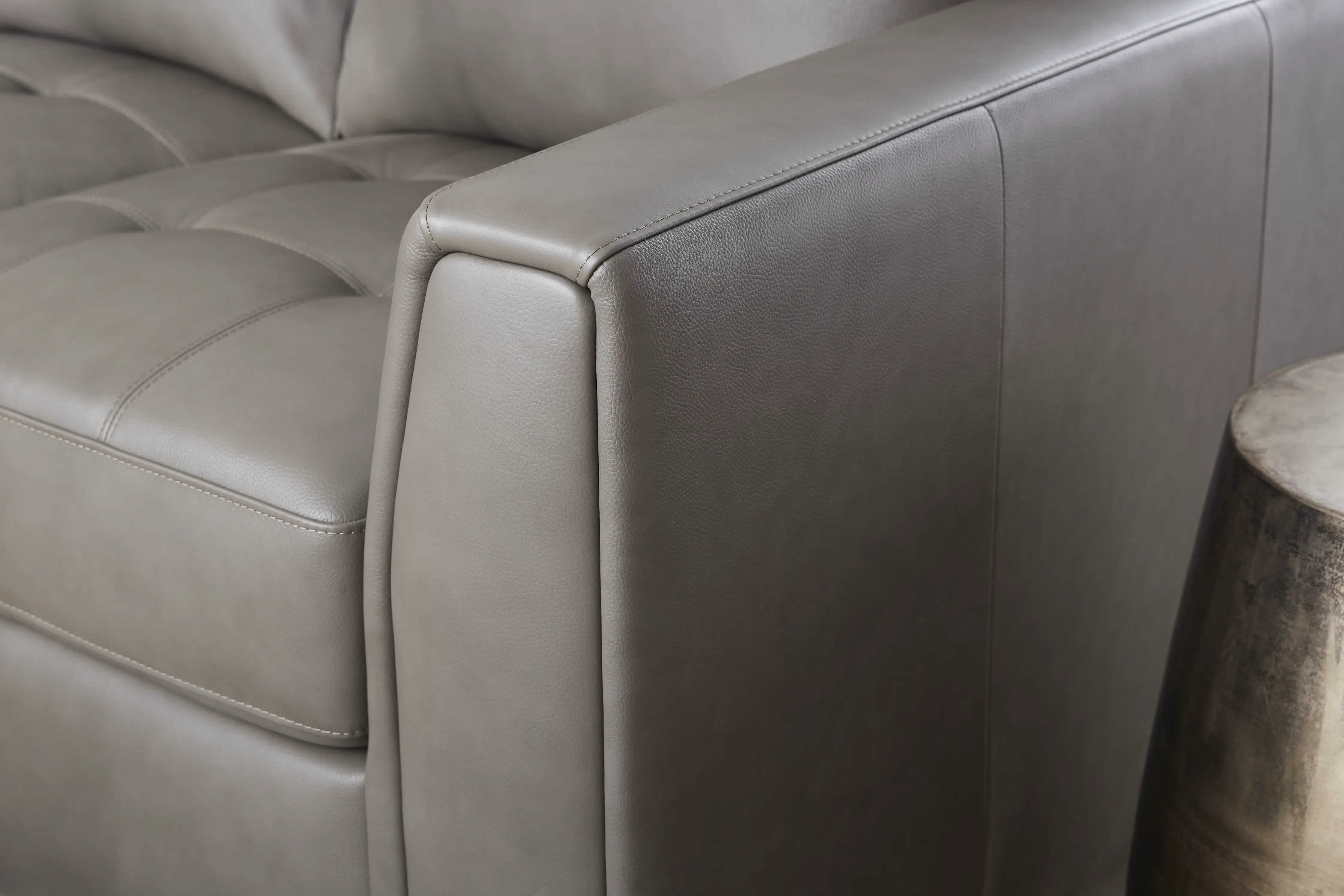 Kelly Gray Leather Chair - Thumbnail - Image 3