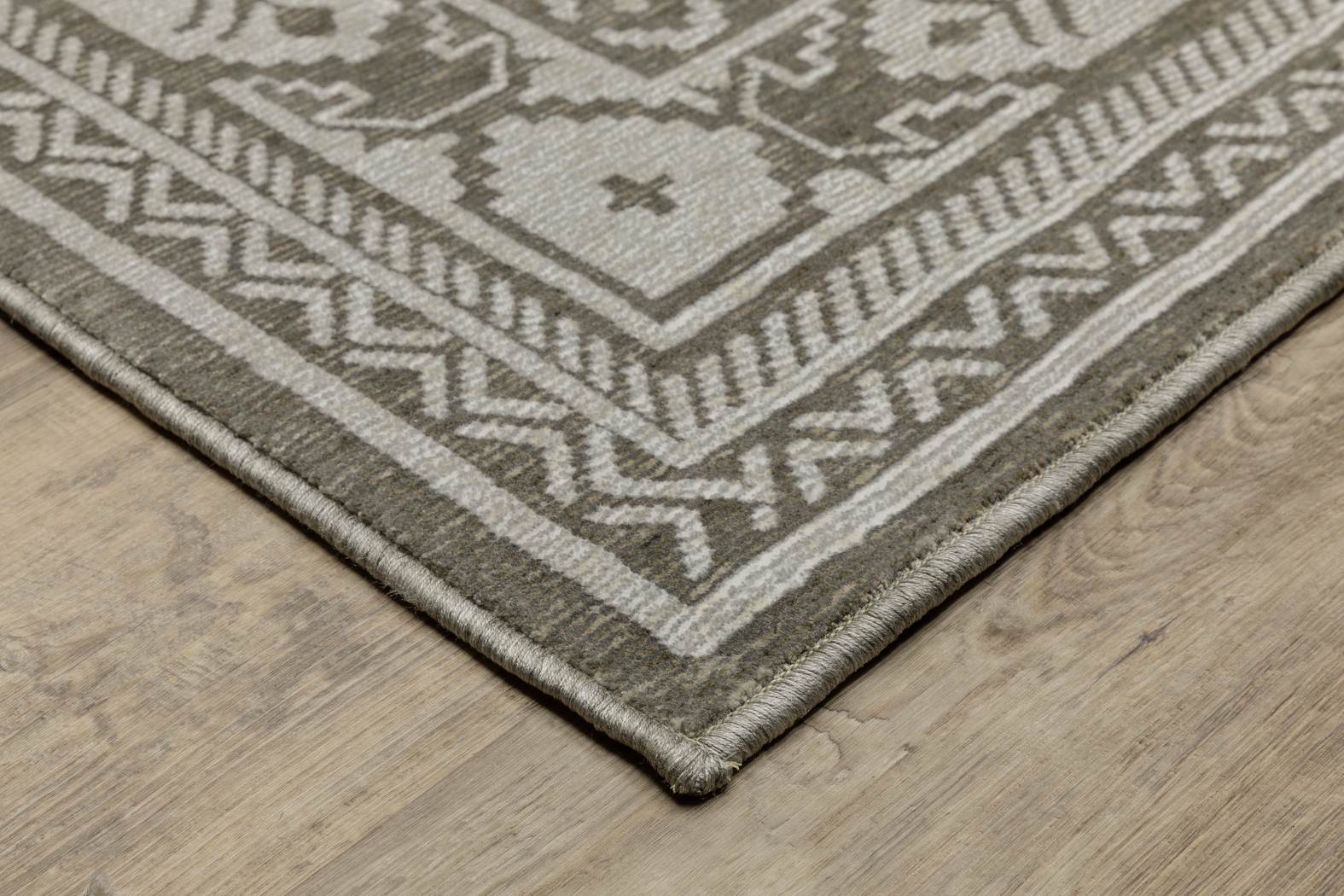 Kemat Gray 5'3 x 7'6 Rug - Thumbnail - Image 2