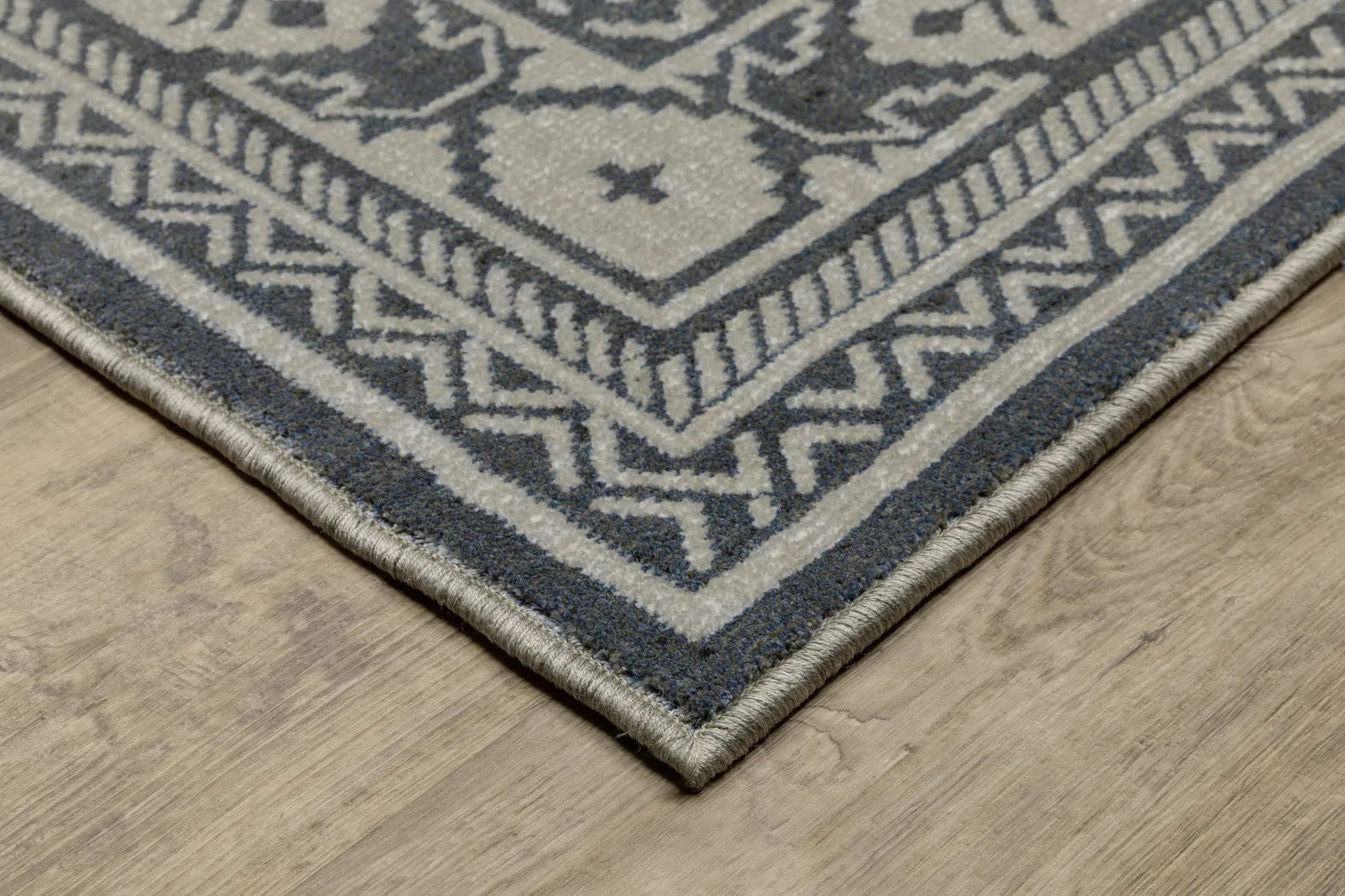 Kemat Navy 6'7 x 9'6 Rug - Thumbnail - Image 2