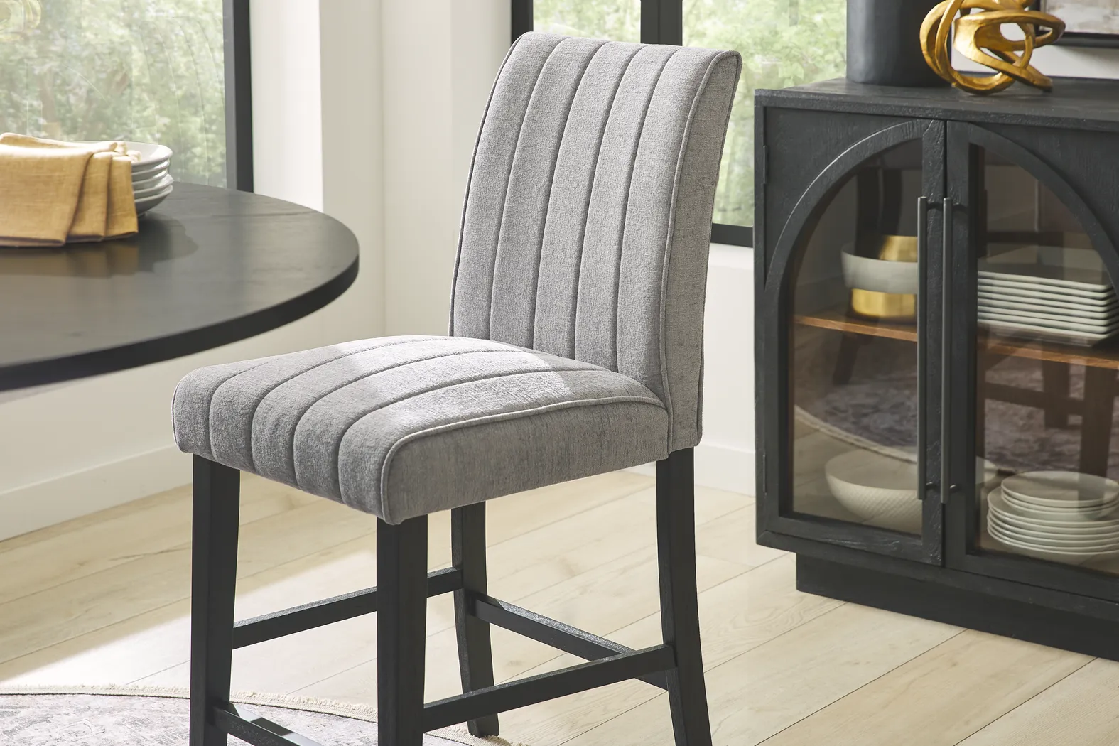 Kendall Black 3 Pc 48" Round Counter Height Dining Room with Gray Stools - Thumbnail - Image 9