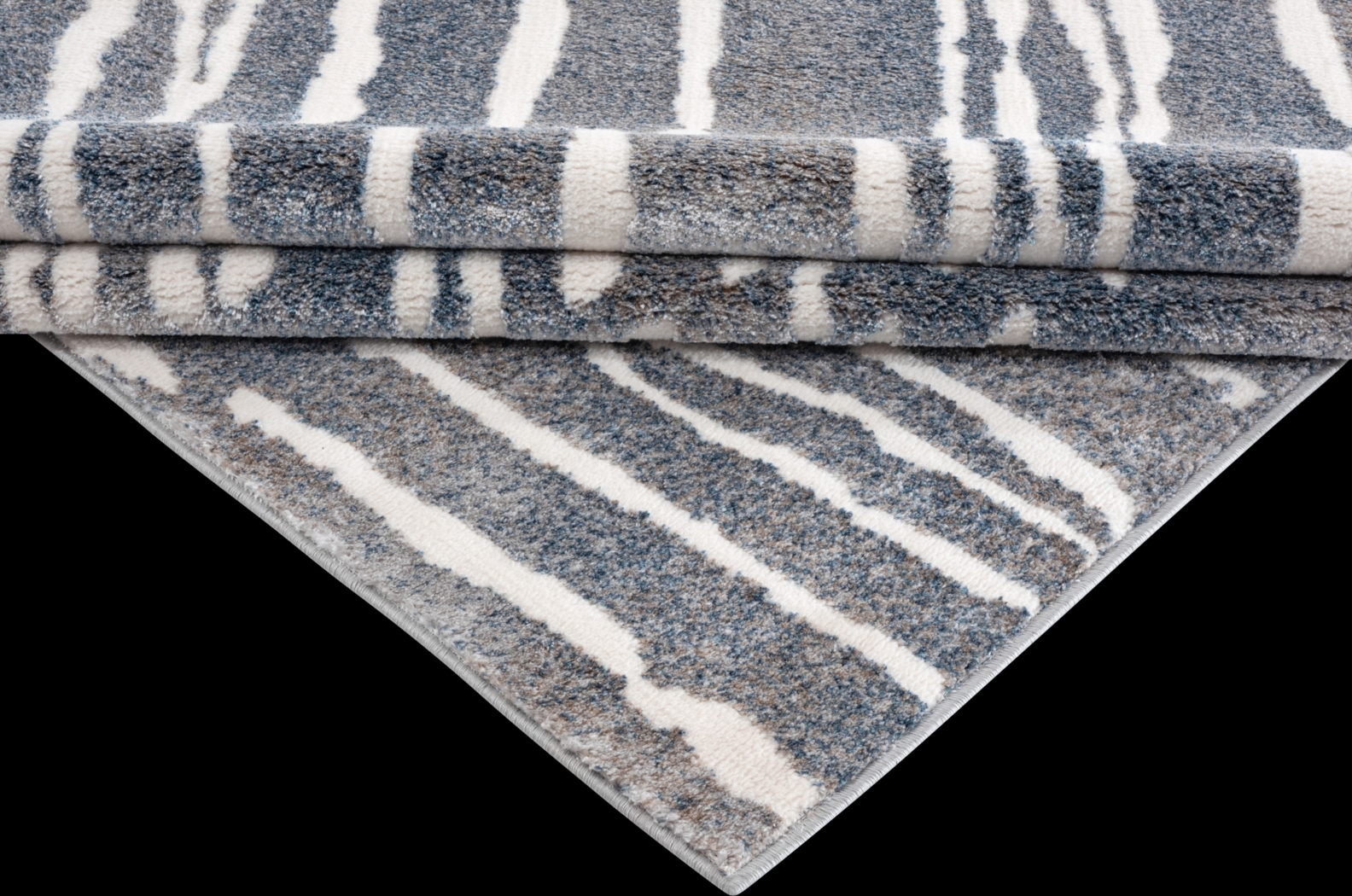 Kendree Blue 5' x 7' Rug - Thumbnail - Image 4