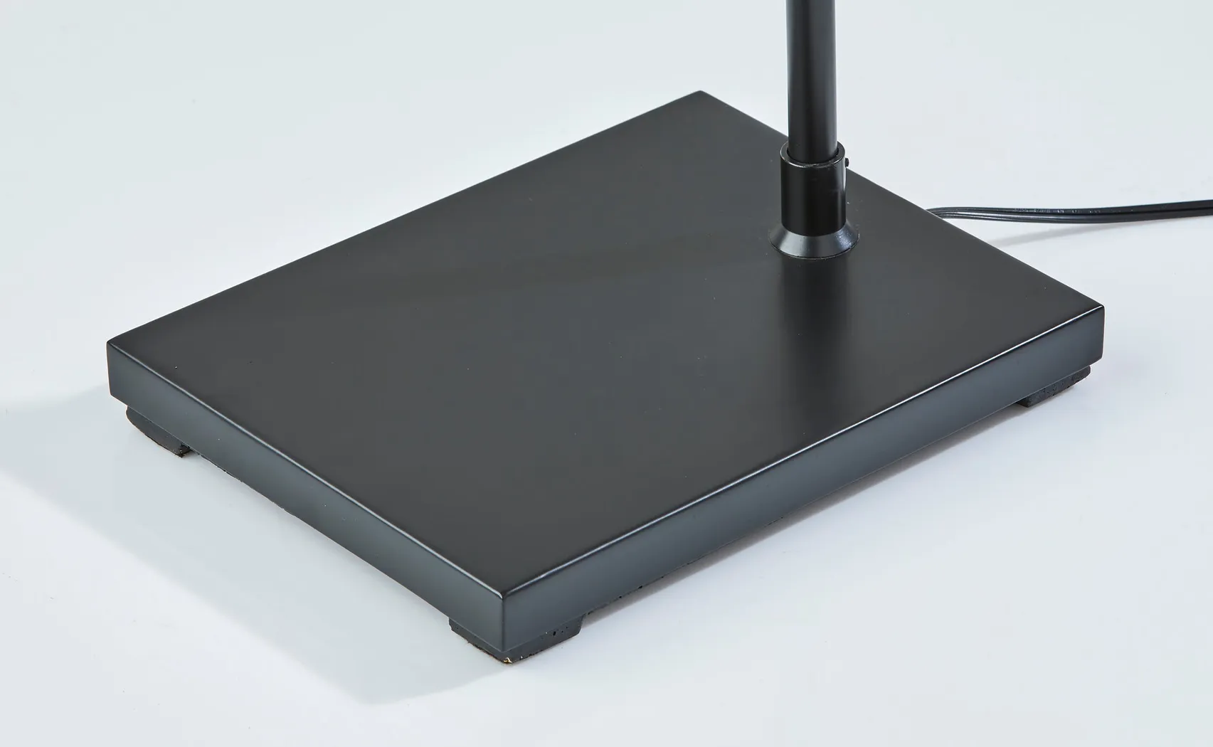 Keo Black Floor Lamp - Thumbnail - Image 3