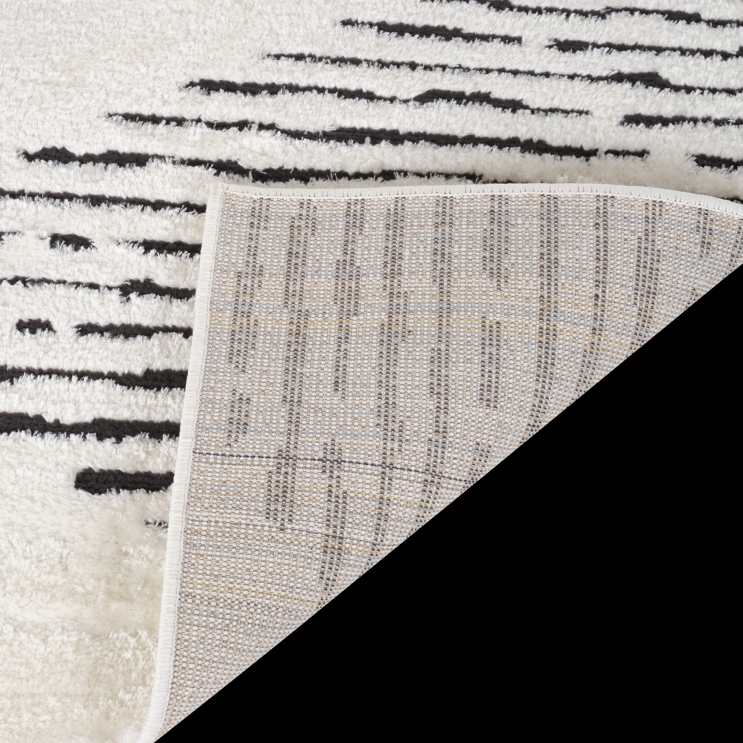 Kerone White 2'6 x 10' Runner Rug - Thumbnail - Image 4