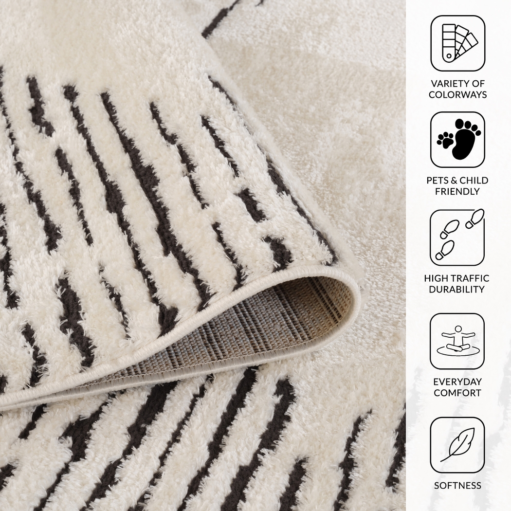 Kerone White 7'9 x 9'9 Rug - Thumbnail - Image 4