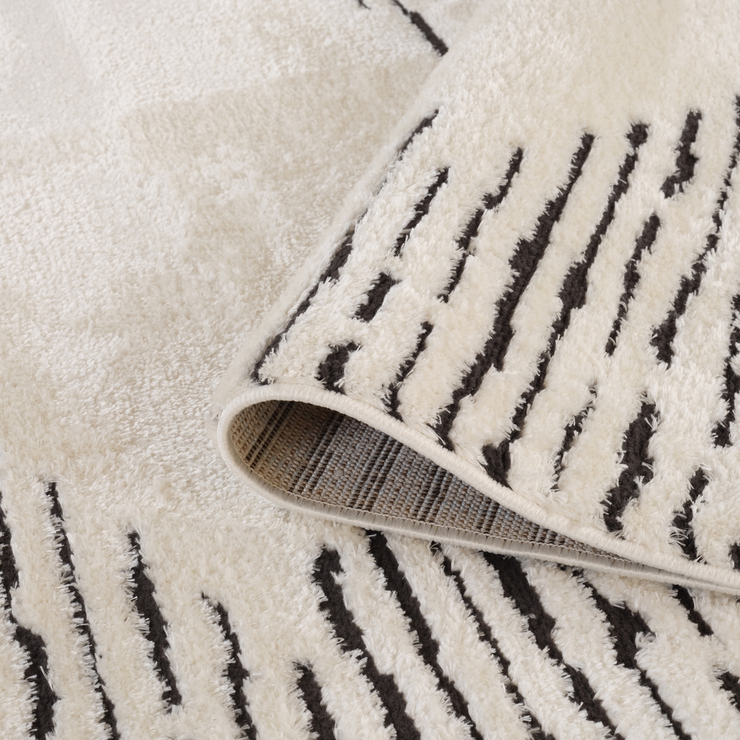 Kerone White 7'9 x 9'9 Rug - Thumbnail - Image 10