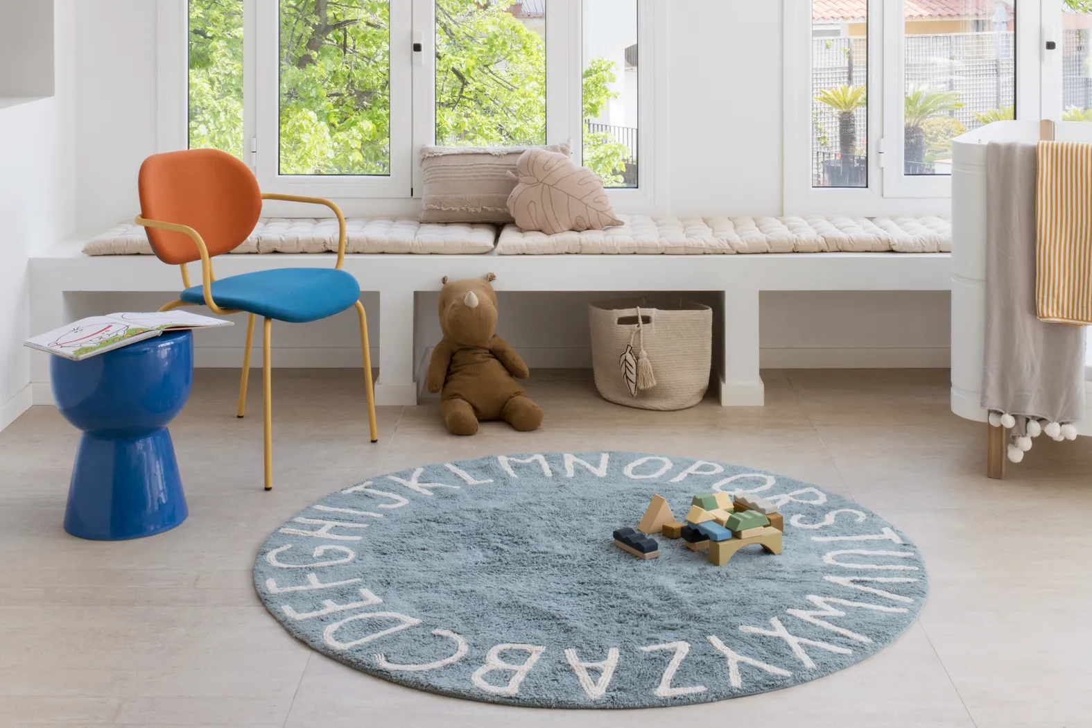 Kids ABCs Blue 5' Machine Washable Round Rug - Thumbnail - Image 2