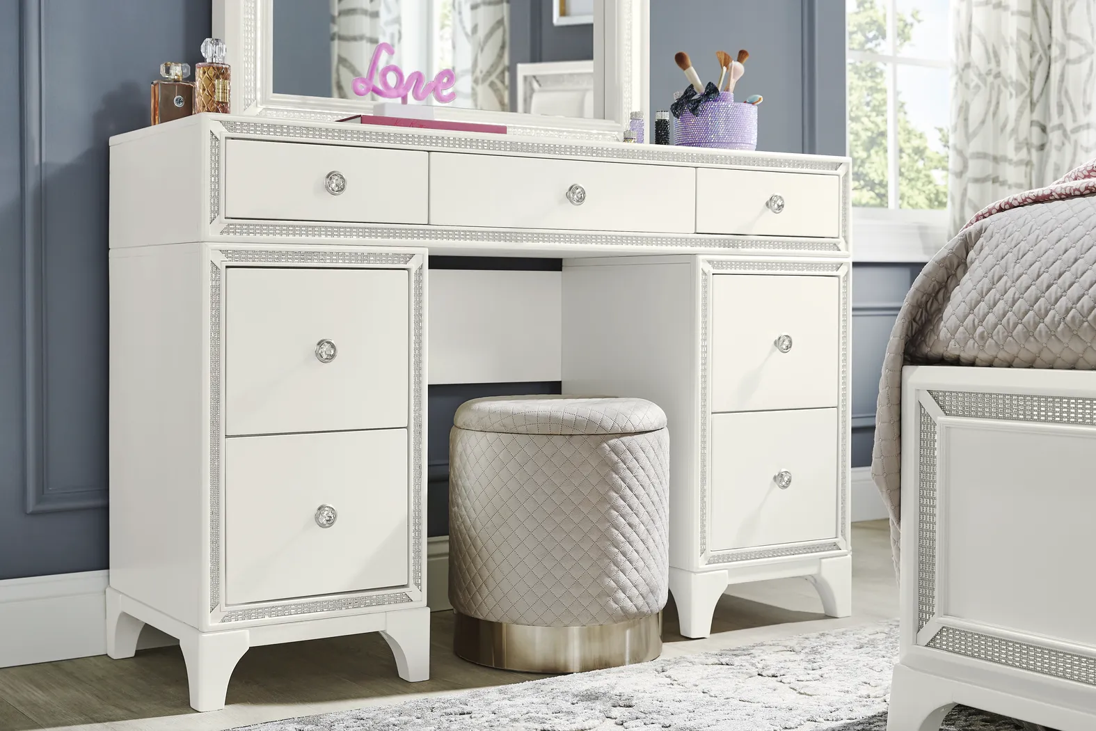 Kids Alyssa White Double Pedestal Desk - Thumbnail - Image 3