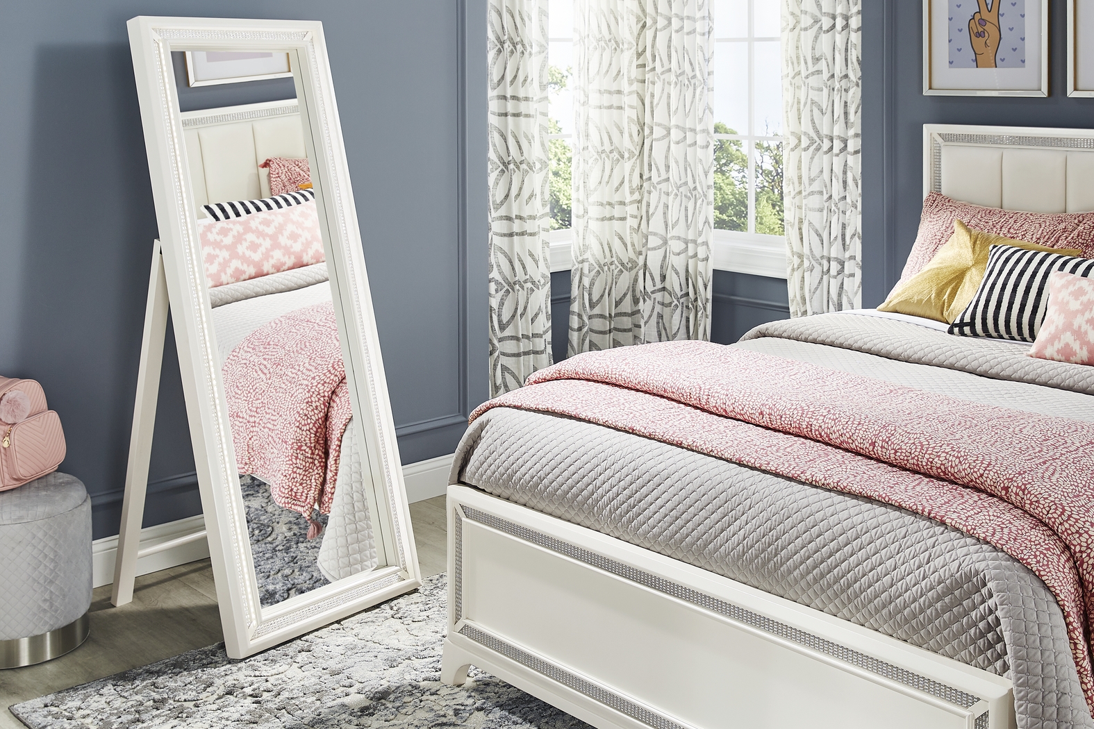 Kids Alyssa White Sparkle Floor Mirror - Thumbnail - Image 3