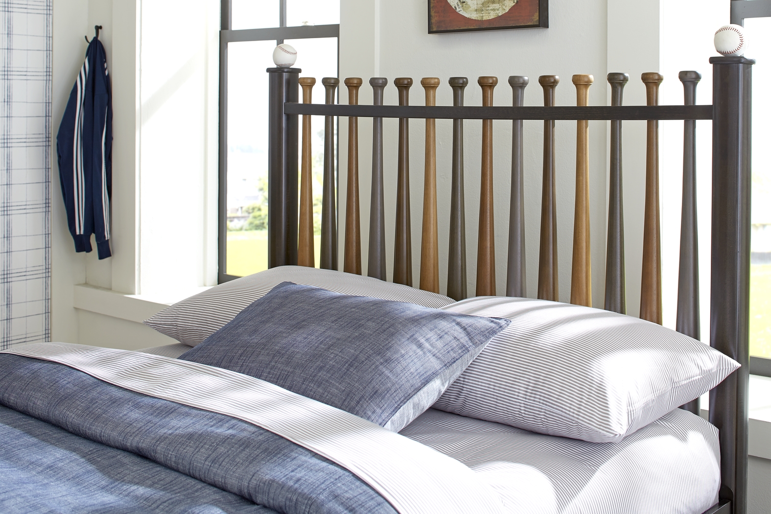 Kids Santa Cruz Brown Cherry Bedroom with Batter Up Stained Full Baseball Bat Bed - Thumbnail - Image 4