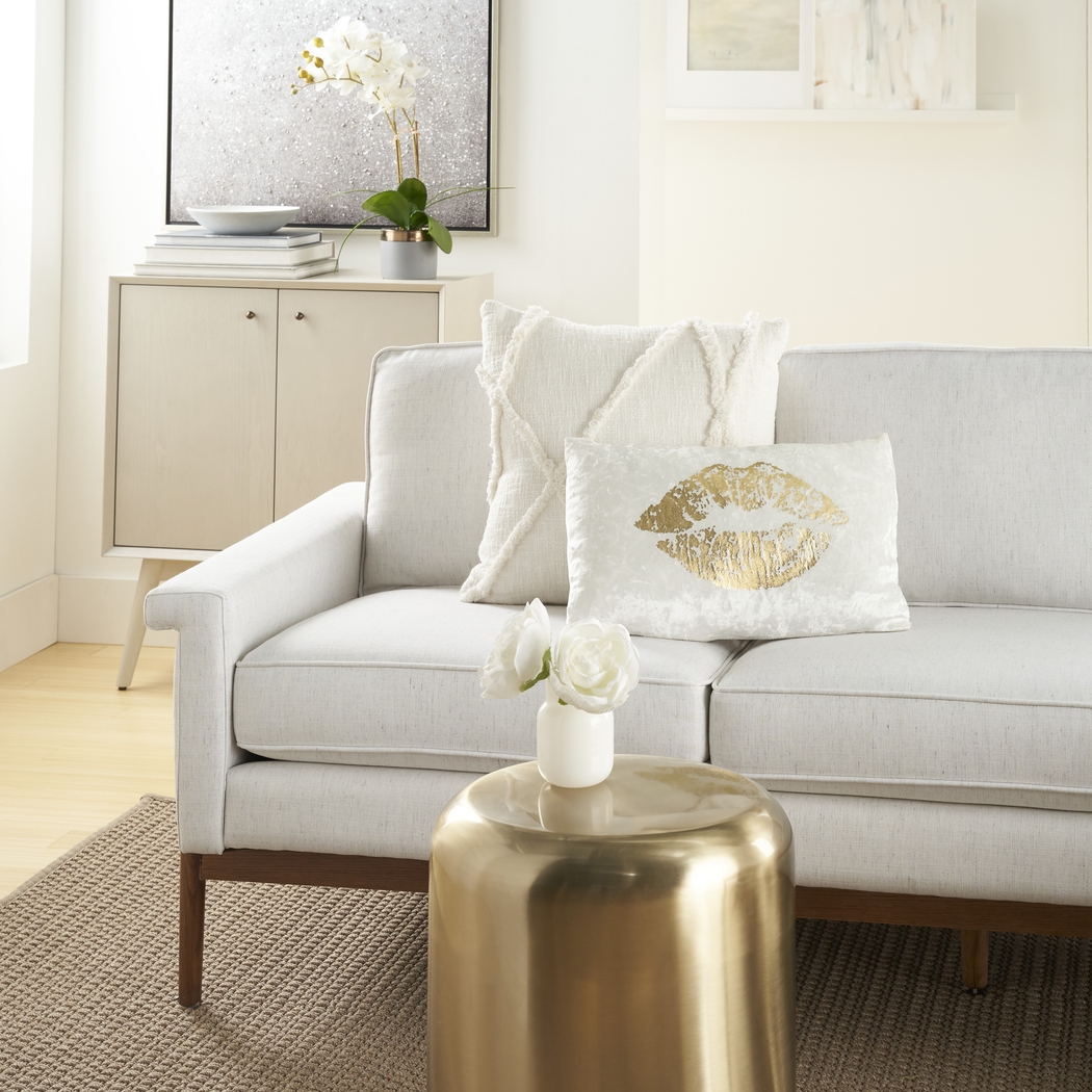 Kids Besos Bay Gold Throw Pillow - Thumbnail - Image 3